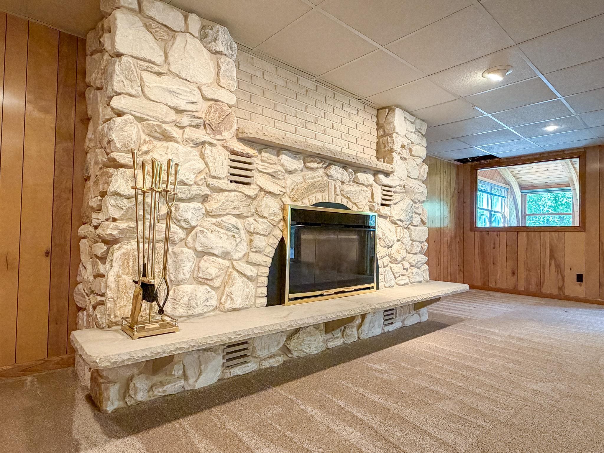 1906 PERRY DRIVE, Schofield, Wisconsin 54476, 4 Bedrooms Bedrooms, ,2 BathroomsBathrooms,Residential,For Sale,1906 PERRY DRIVE,22604601