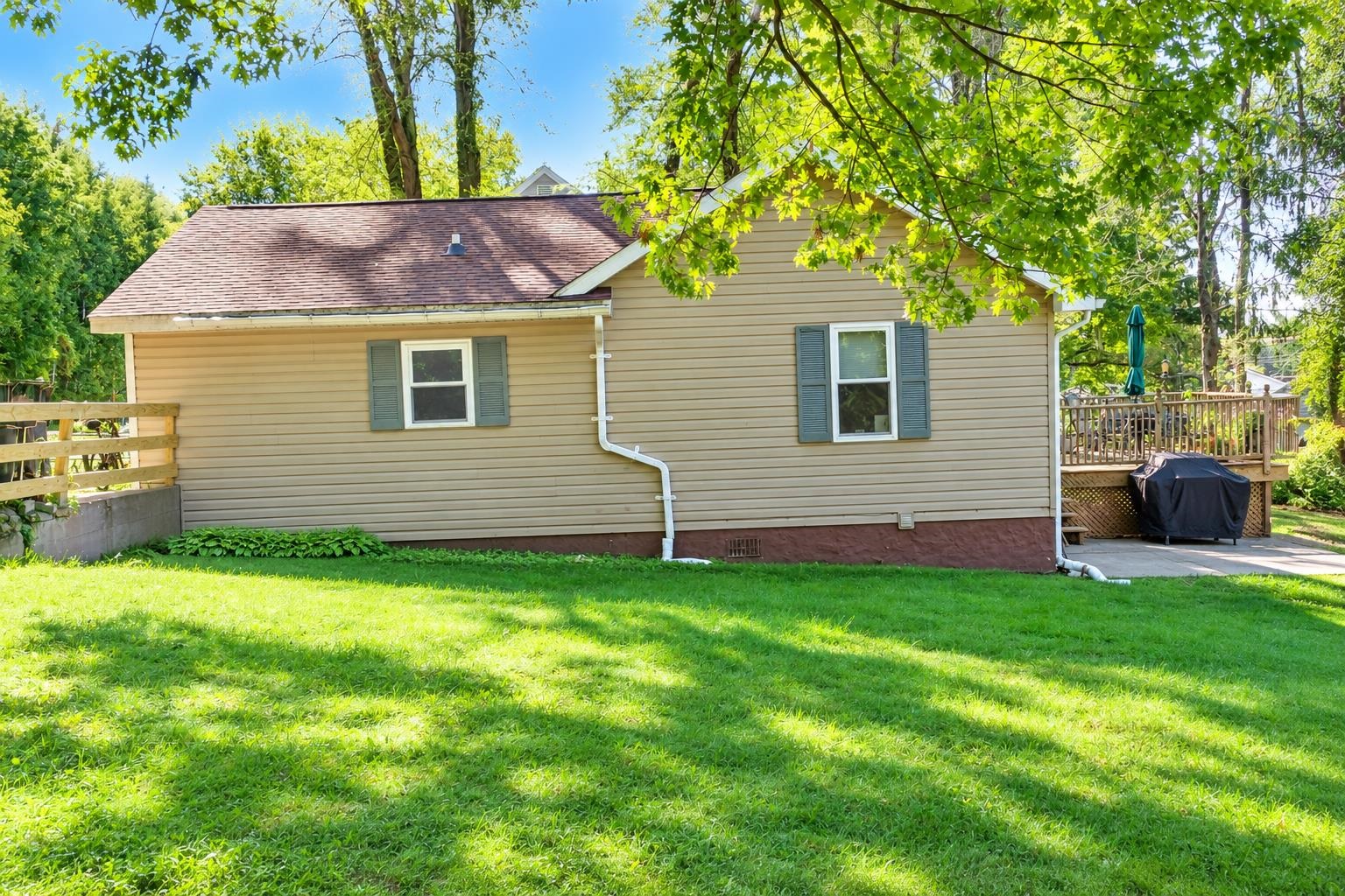 1502 MILWAUKEE AVENUE, Wausau, Wisconsin 54403, 2 Bedrooms Bedrooms, ,1 BathroomBathrooms,Residential,For Sale,1502 MILWAUKEE AVENUE,22604606