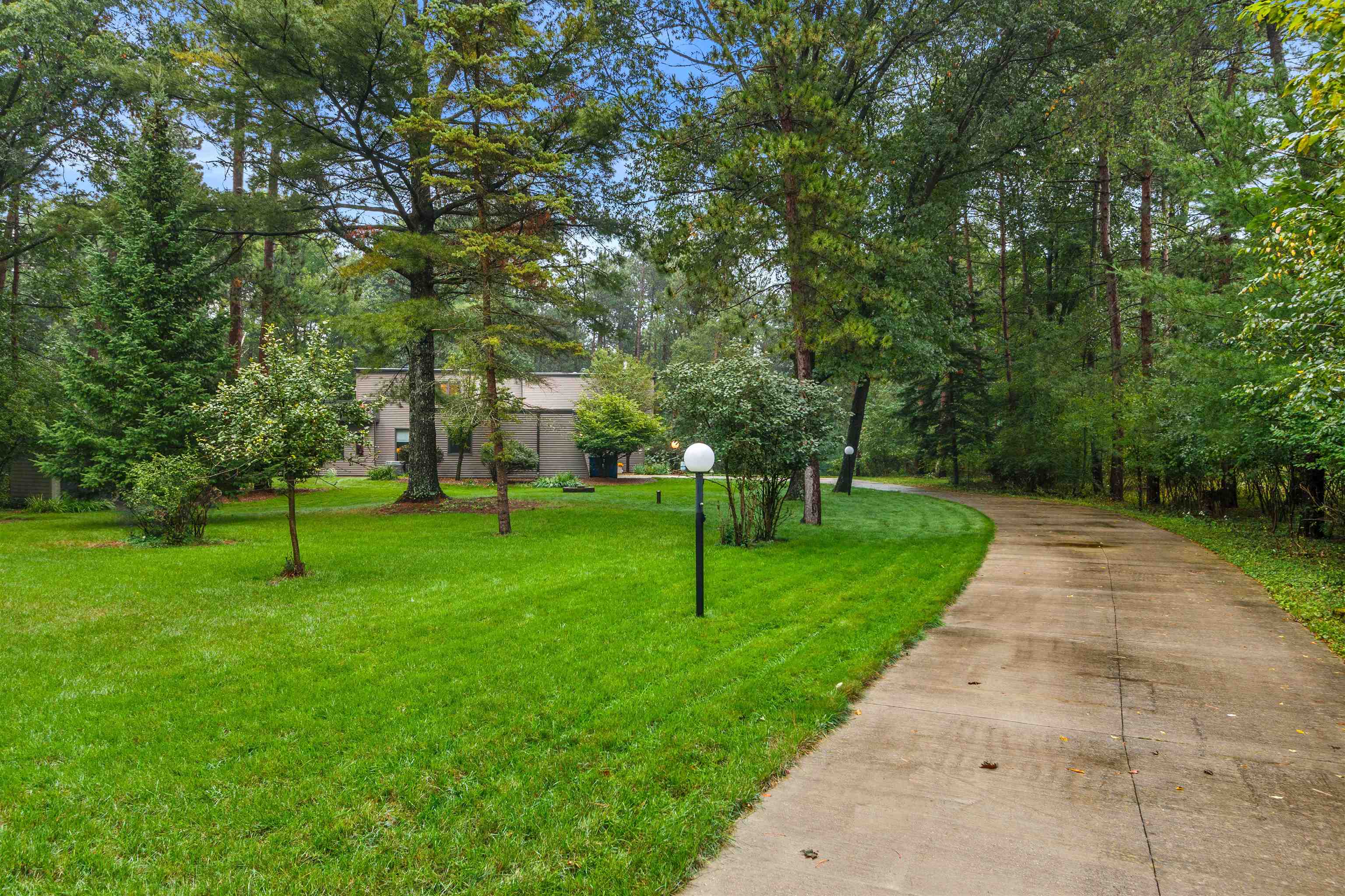 4903 BARBARAS LANE, Stevens Point, Wisconsin 54481, 4 Bedrooms Bedrooms, ,2 BathroomsBathrooms,Residential,For Sale,4903 BARBARAS LANE,22604609