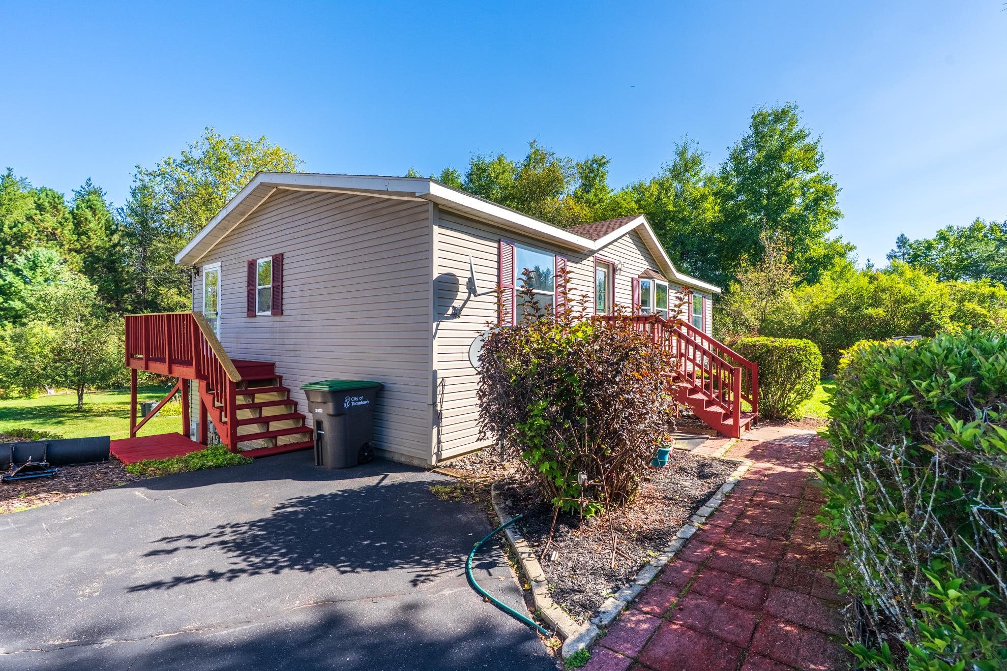 1703 CEDAR AVENUE, Tomahawk, Wisconsin 54487, 4 Bedrooms Bedrooms, ,2 BathroomsBathrooms,Residential,For Sale,1703 CEDAR AVENUE,22604611