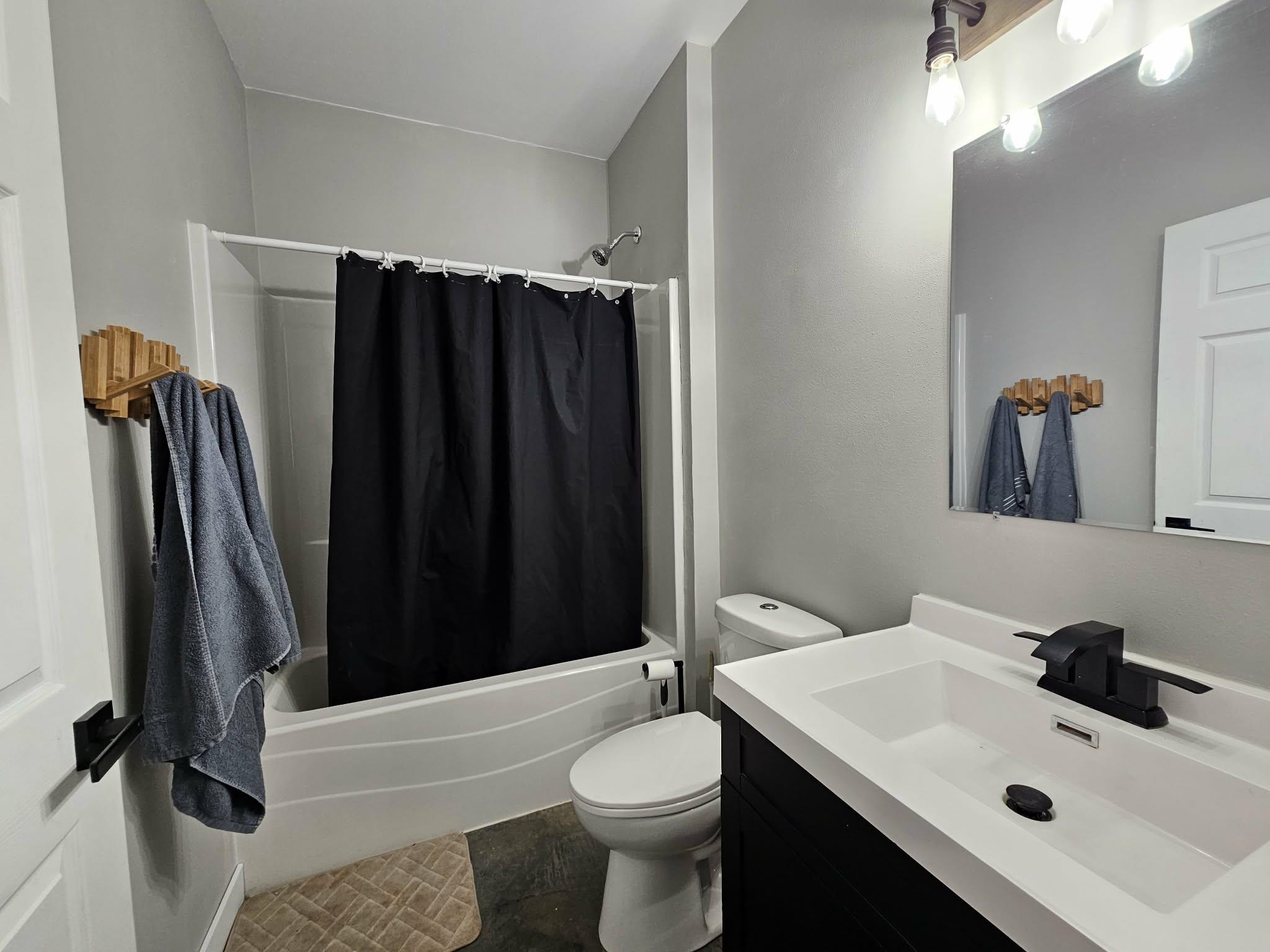 8135 ROBIN ROAD, Marshfield, Wisconsin 54449, 2 Bedrooms Bedrooms, ,2 BathroomsBathrooms,Residential,For Sale,8135 ROBIN ROAD,22604614