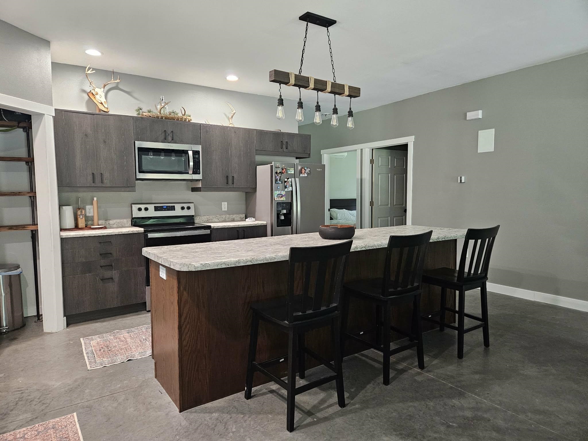 8135 ROBIN ROAD, Marshfield, Wisconsin 54449, 2 Bedrooms Bedrooms, ,2 BathroomsBathrooms,Residential,For Sale,8135 ROBIN ROAD,22604614