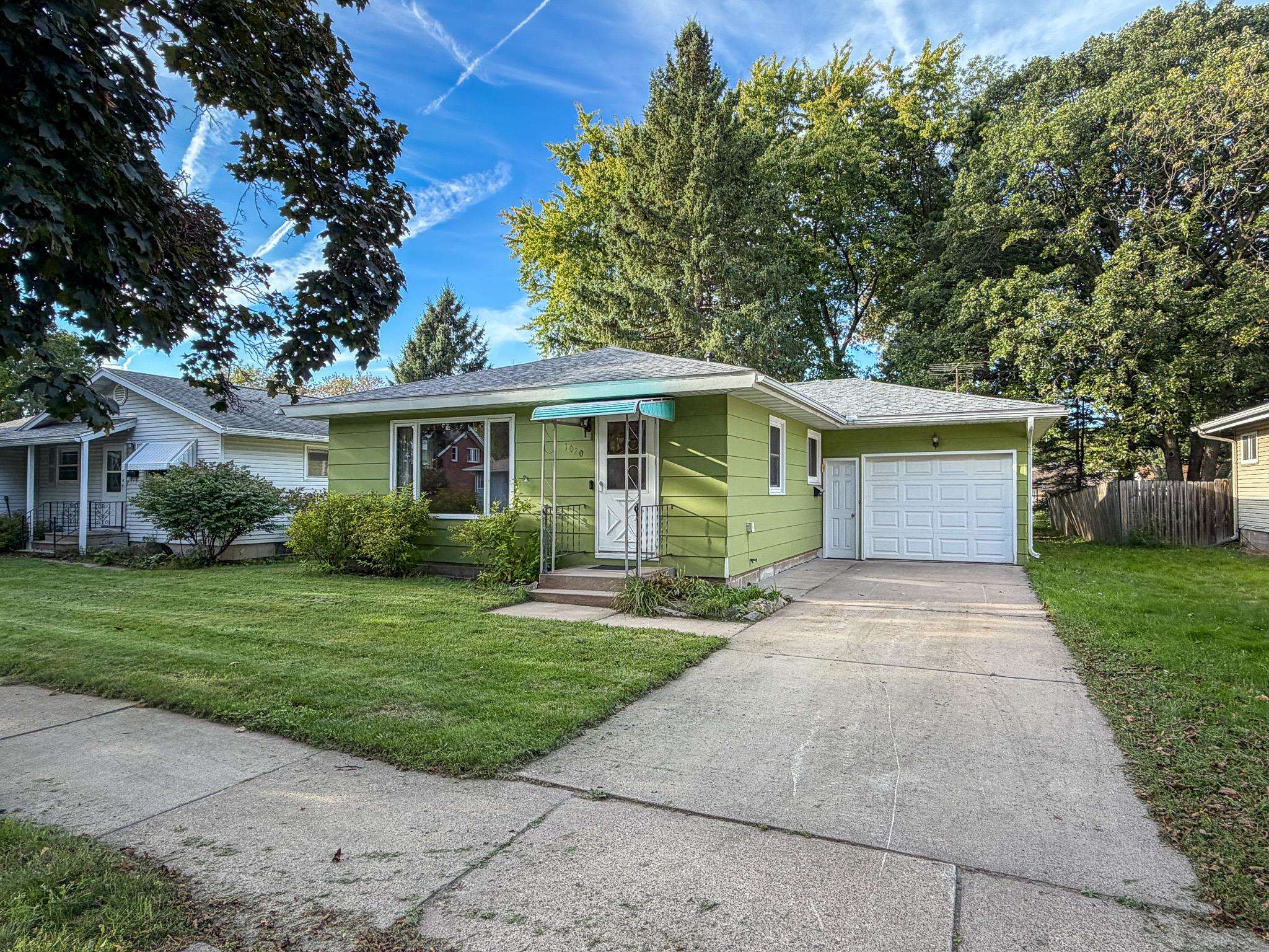 1020 MCINTOSH STREET, Wausau, Wisconsin 54403, 3 Bedrooms Bedrooms, ,1 BathroomBathrooms,Residential,For Sale,1020 MCINTOSH STREET,22604615