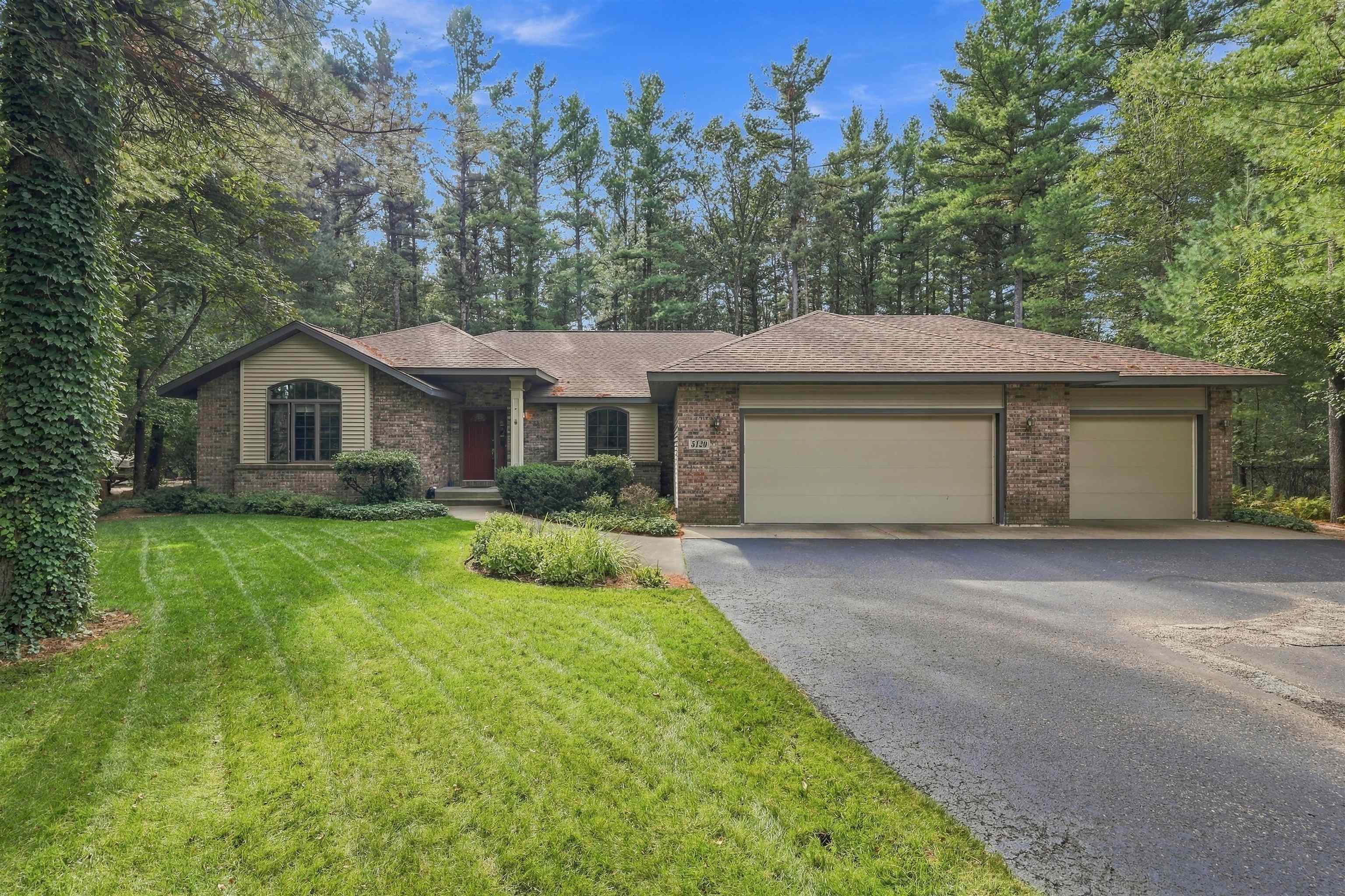 5120 TIMBERLAND TRAIL, Wisconsin Rapids, Wisconsin 54494, 3 Bedrooms Bedrooms, ,2 BathroomsBathrooms,Residential,For Sale,5120 TIMBERLAND TRAIL,22604618