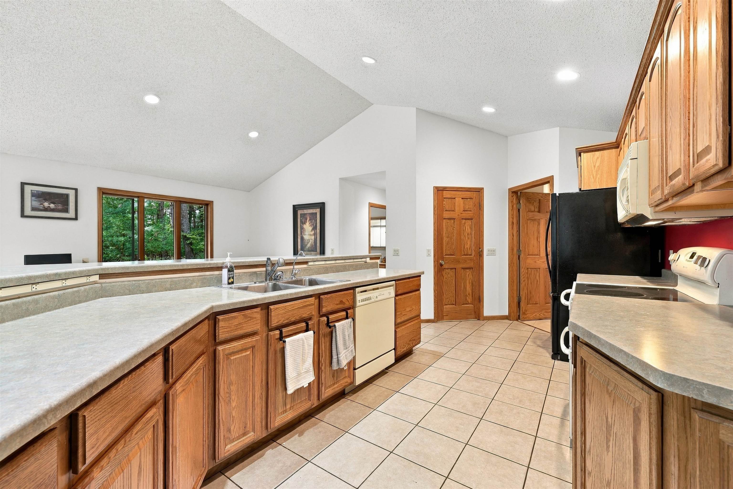 5120 TIMBERLAND TRAIL, Wisconsin Rapids, Wisconsin 54494, 3 Bedrooms Bedrooms, ,2 BathroomsBathrooms,Residential,For Sale,5120 TIMBERLAND TRAIL,22604618