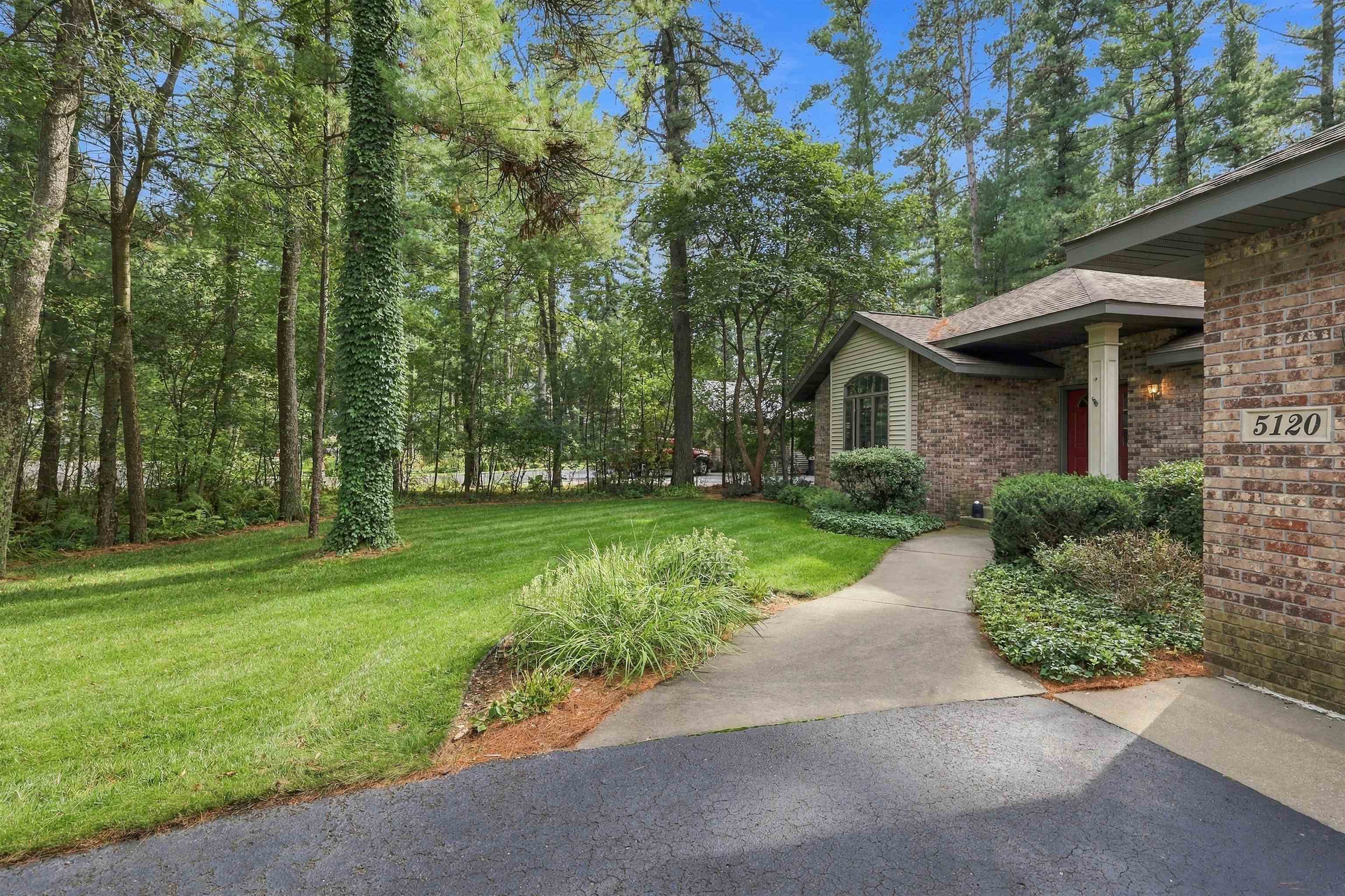 5120 TIMBERLAND TRAIL, Wisconsin Rapids, Wisconsin 54494, 3 Bedrooms Bedrooms, ,2 BathroomsBathrooms,Residential,For Sale,5120 TIMBERLAND TRAIL,22604618