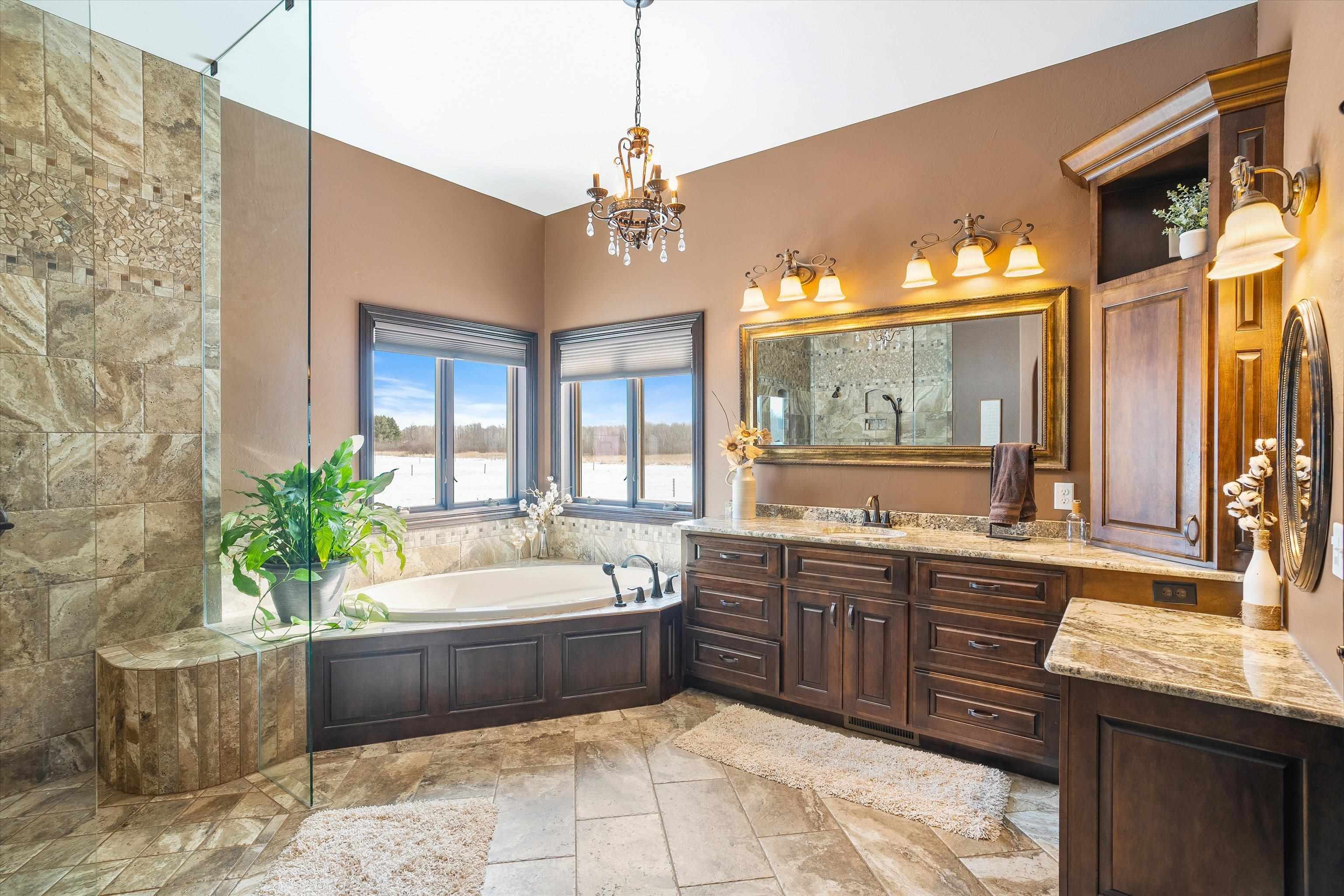 9073 RICHFIELD DRIVE, Marshfield, Wisconsin 54449, 6 Bedrooms Bedrooms, ,3 BathroomsBathrooms,Residential,For Sale,9073 RICHFIELD DRIVE,22604619