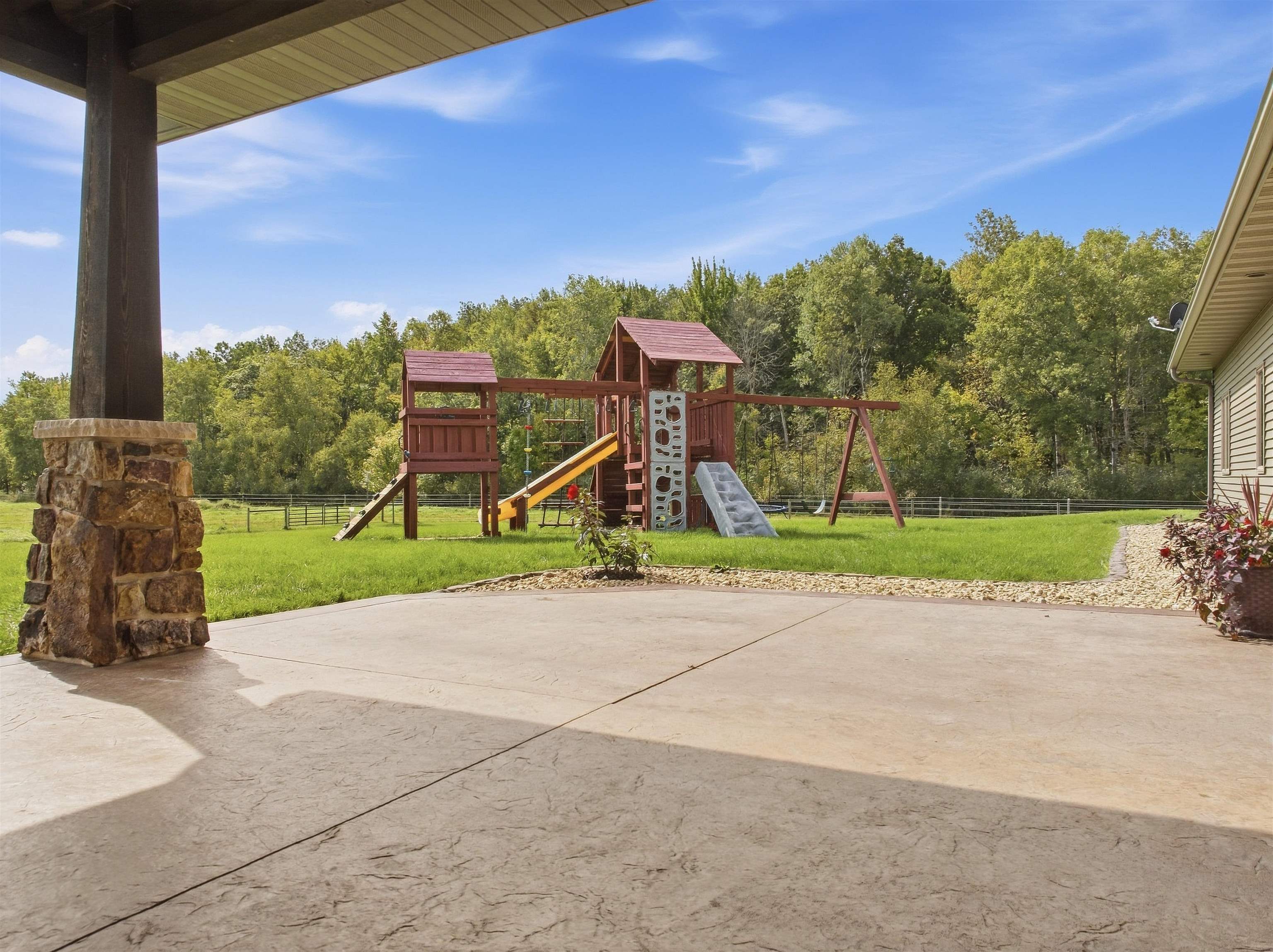 9073 RICHFIELD DRIVE, Marshfield, Wisconsin 54449, 6 Bedrooms Bedrooms, ,3 BathroomsBathrooms,Residential,For Sale,9073 RICHFIELD DRIVE,22604619