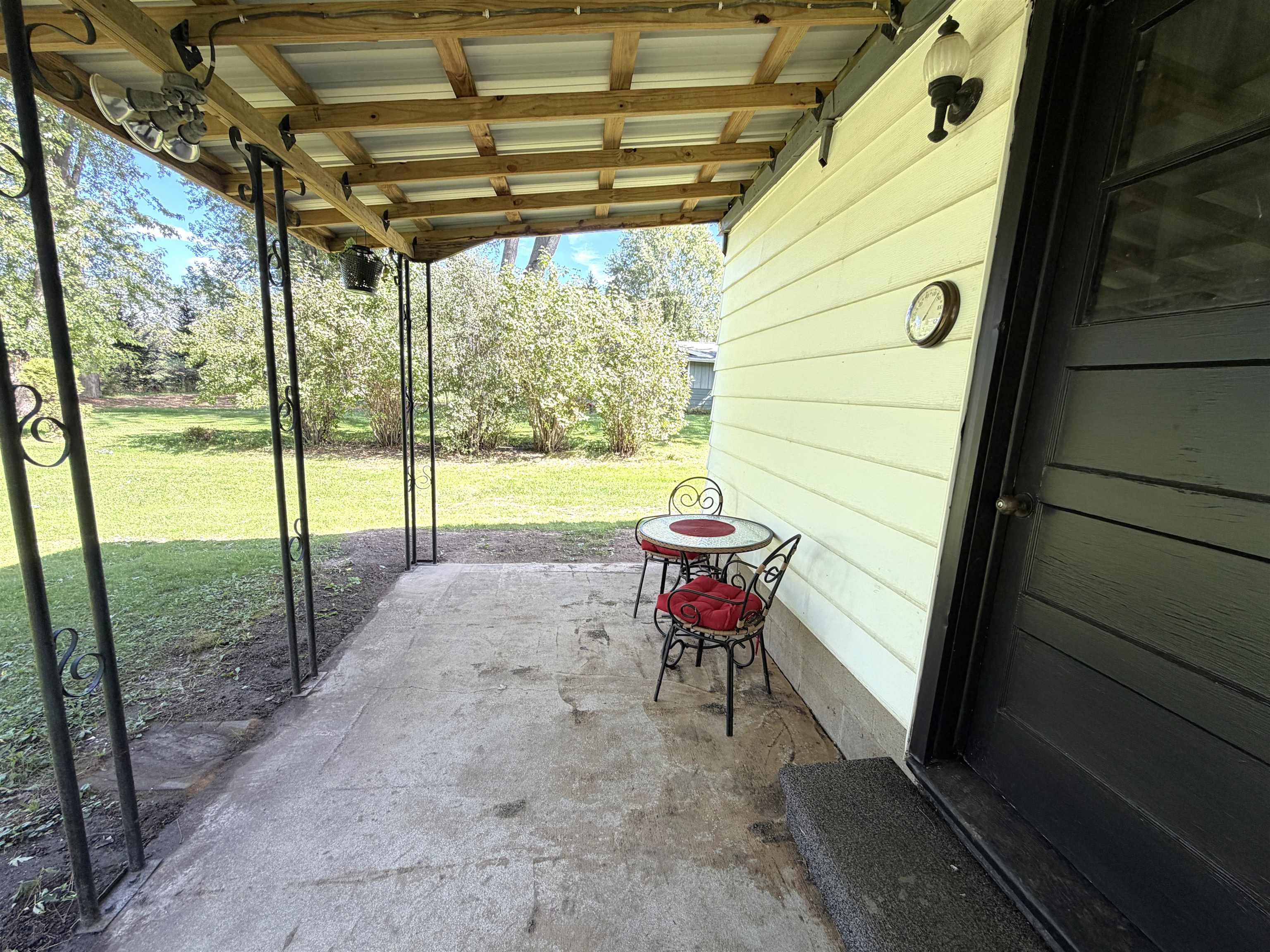 W9568 NORTH AVENUE, Antigo, Wisconsin 54409, 2 Bedrooms Bedrooms, ,1 BathroomBathrooms,Residential,For Sale,W9568 NORTH AVENUE,22604621