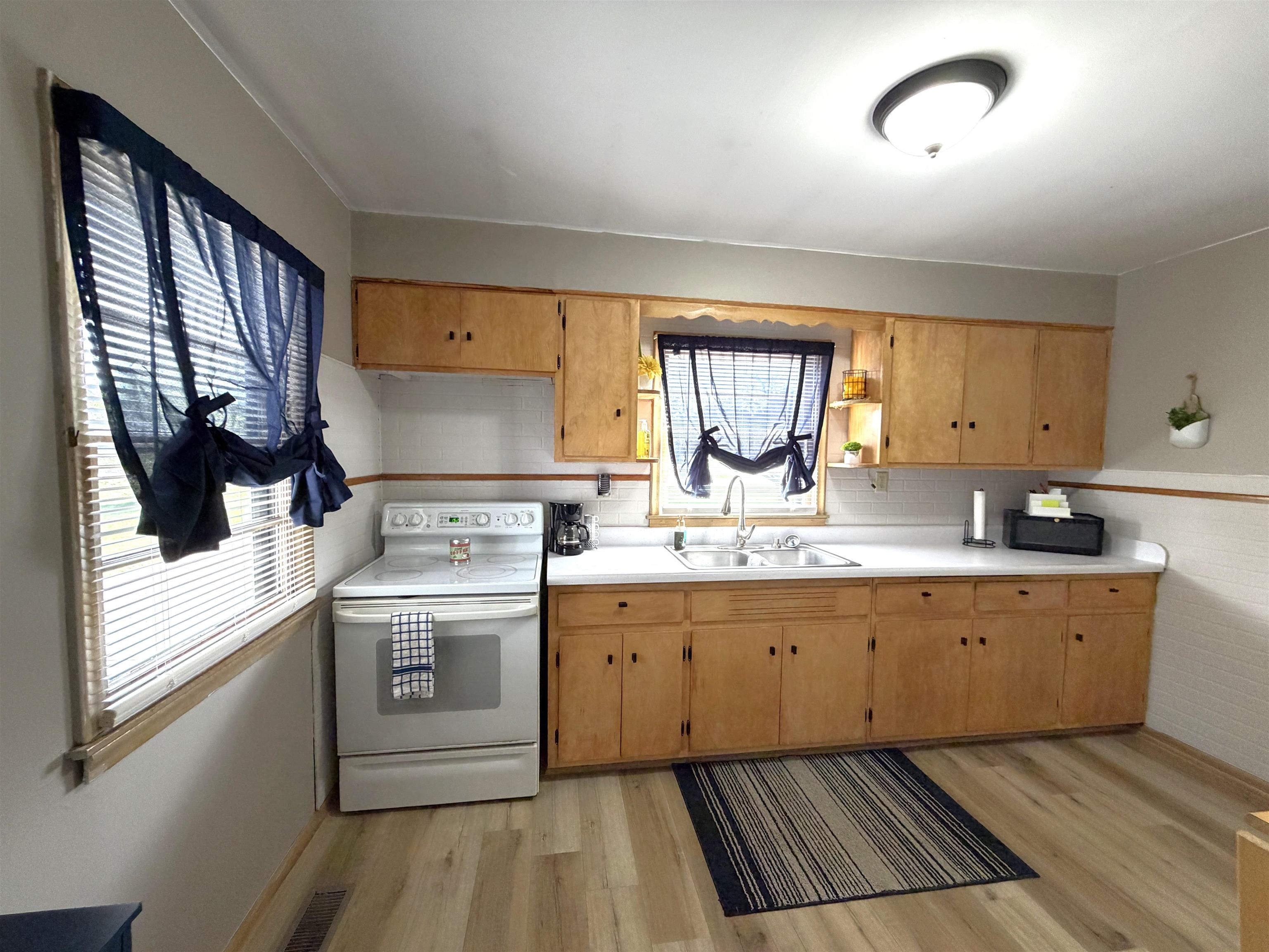 W9568 NORTH AVENUE, Antigo, Wisconsin 54409, 2 Bedrooms Bedrooms, ,1 BathroomBathrooms,Residential,For Sale,W9568 NORTH AVENUE,22604621