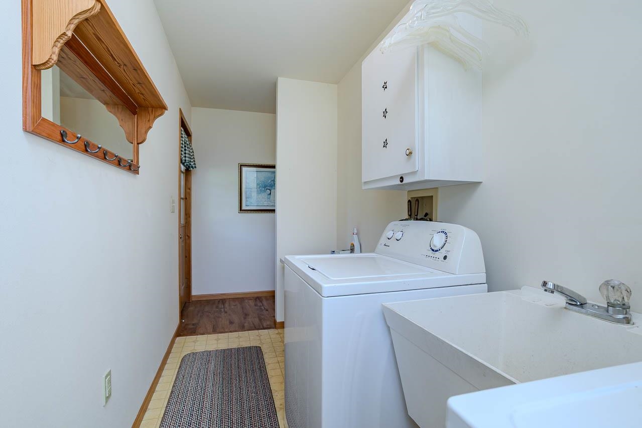 W5554 LINCOLN DRIVE, Merrill, Wisconsin 54452, 4 Bedrooms Bedrooms, ,3 BathroomsBathrooms,Residential,For Sale,W5554 LINCOLN DRIVE,22604623