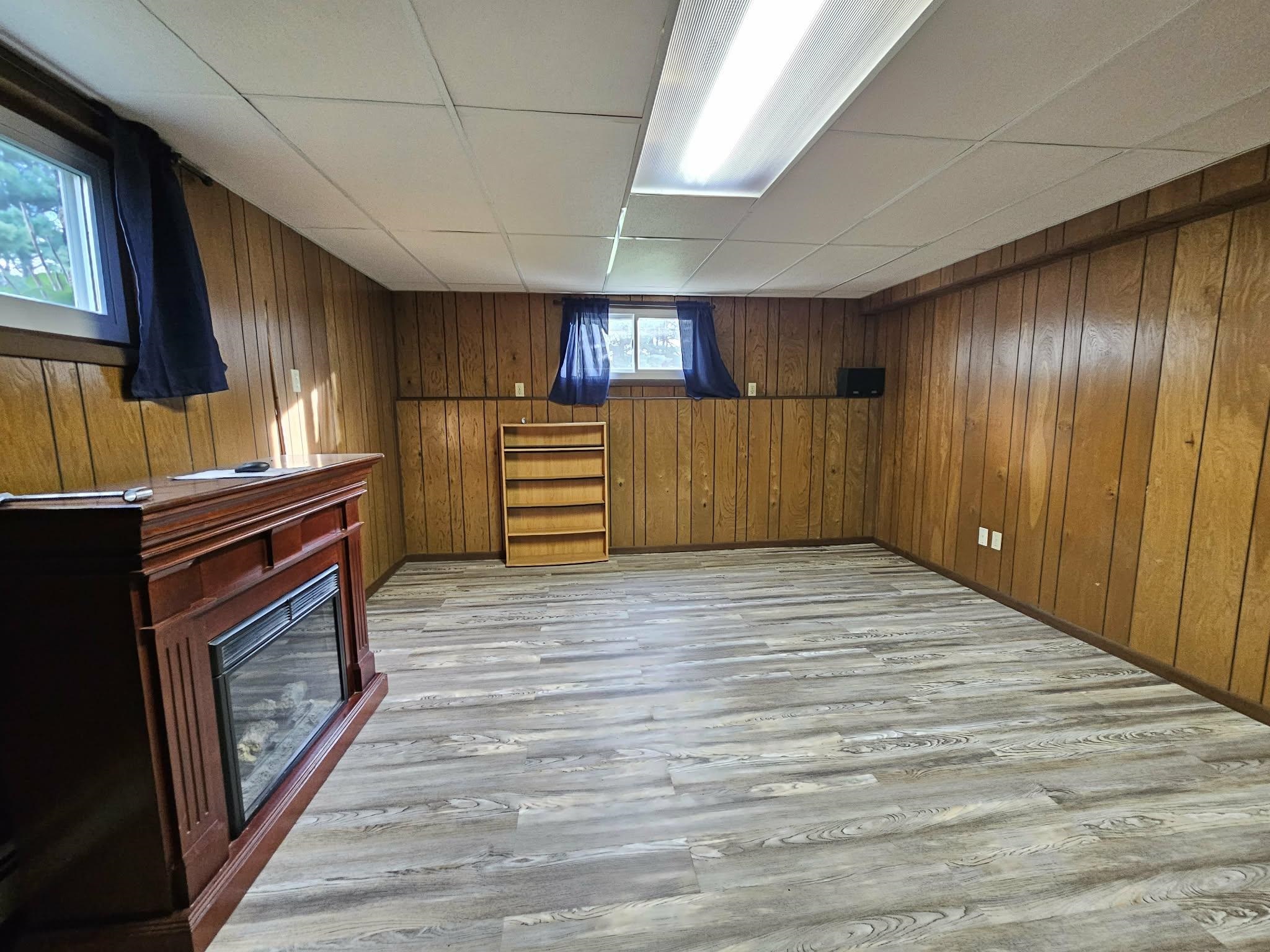 8270 KLONDIKE DRIVE, Marshfield, Wisconsin 54449, 3 Bedrooms Bedrooms, ,2 BathroomsBathrooms,Residential,For Sale,8270 KLONDIKE DRIVE,22604628