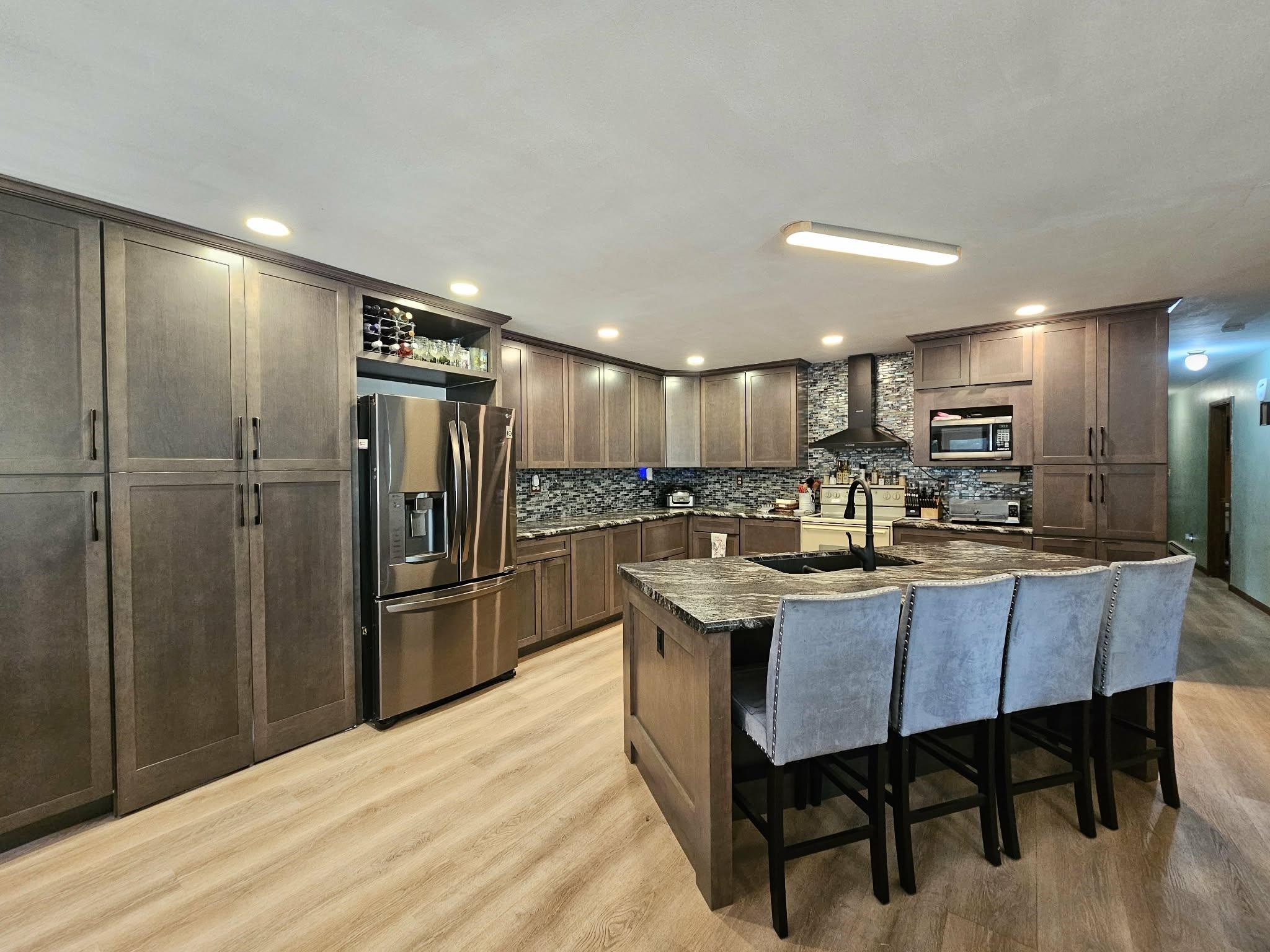 8270 KLONDIKE DRIVE, Marshfield, Wisconsin 54449, 3 Bedrooms Bedrooms, ,2 BathroomsBathrooms,Residential,For Sale,8270 KLONDIKE DRIVE,22604628