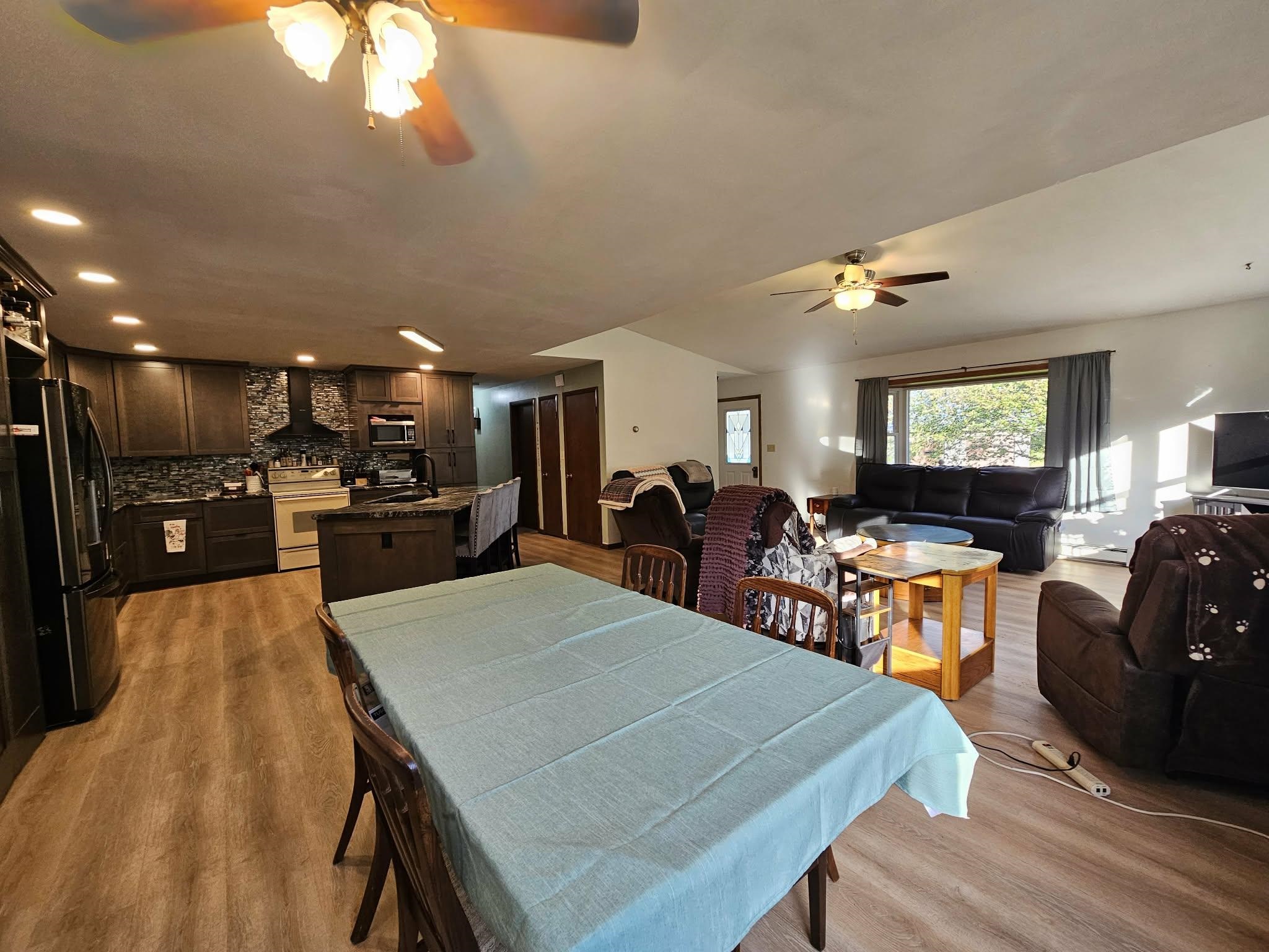8270 KLONDIKE DRIVE, Marshfield, Wisconsin 54449, 3 Bedrooms Bedrooms, ,2 BathroomsBathrooms,Residential,For Sale,8270 KLONDIKE DRIVE,22604628