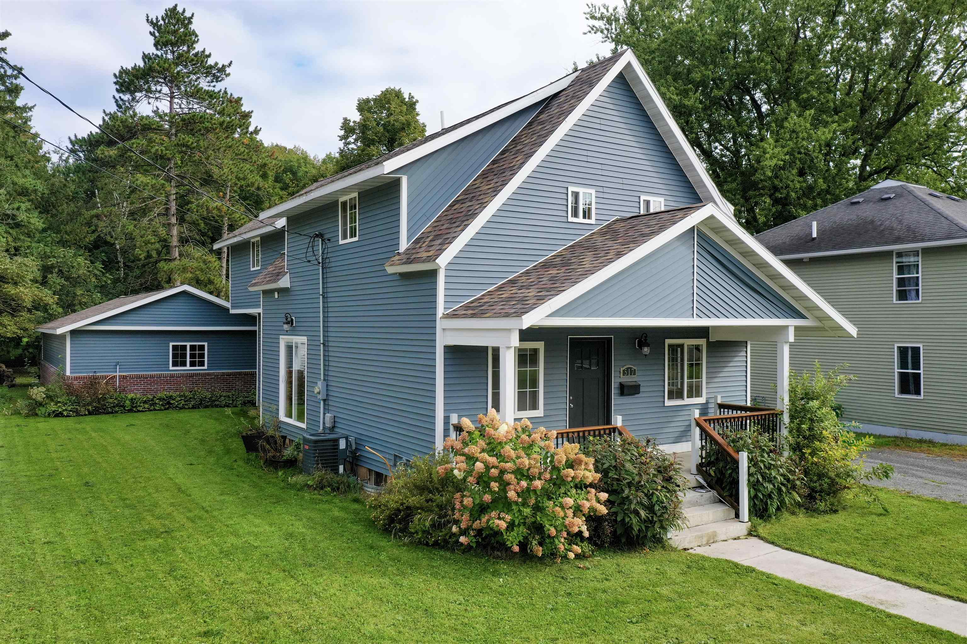 517 E OGDEN STREET, Medford, Wisconsin 54451, 4 Bedrooms Bedrooms, ,3 BathroomsBathrooms,Residential,For Sale,517 E OGDEN STREET,22604631