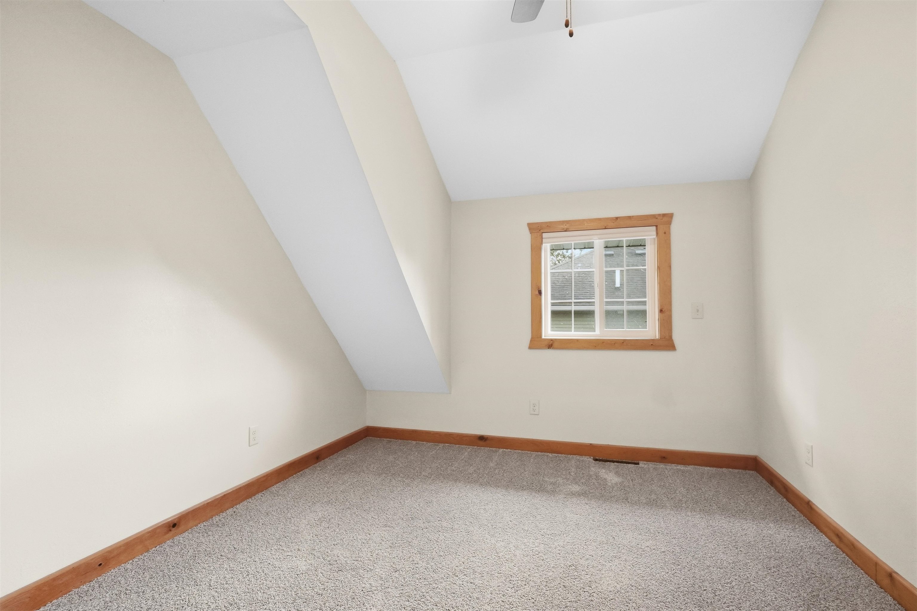 517 E OGDEN STREET, Medford, Wisconsin 54451, 4 Bedrooms Bedrooms, ,3 BathroomsBathrooms,Residential,For Sale,517 E OGDEN STREET,22604631