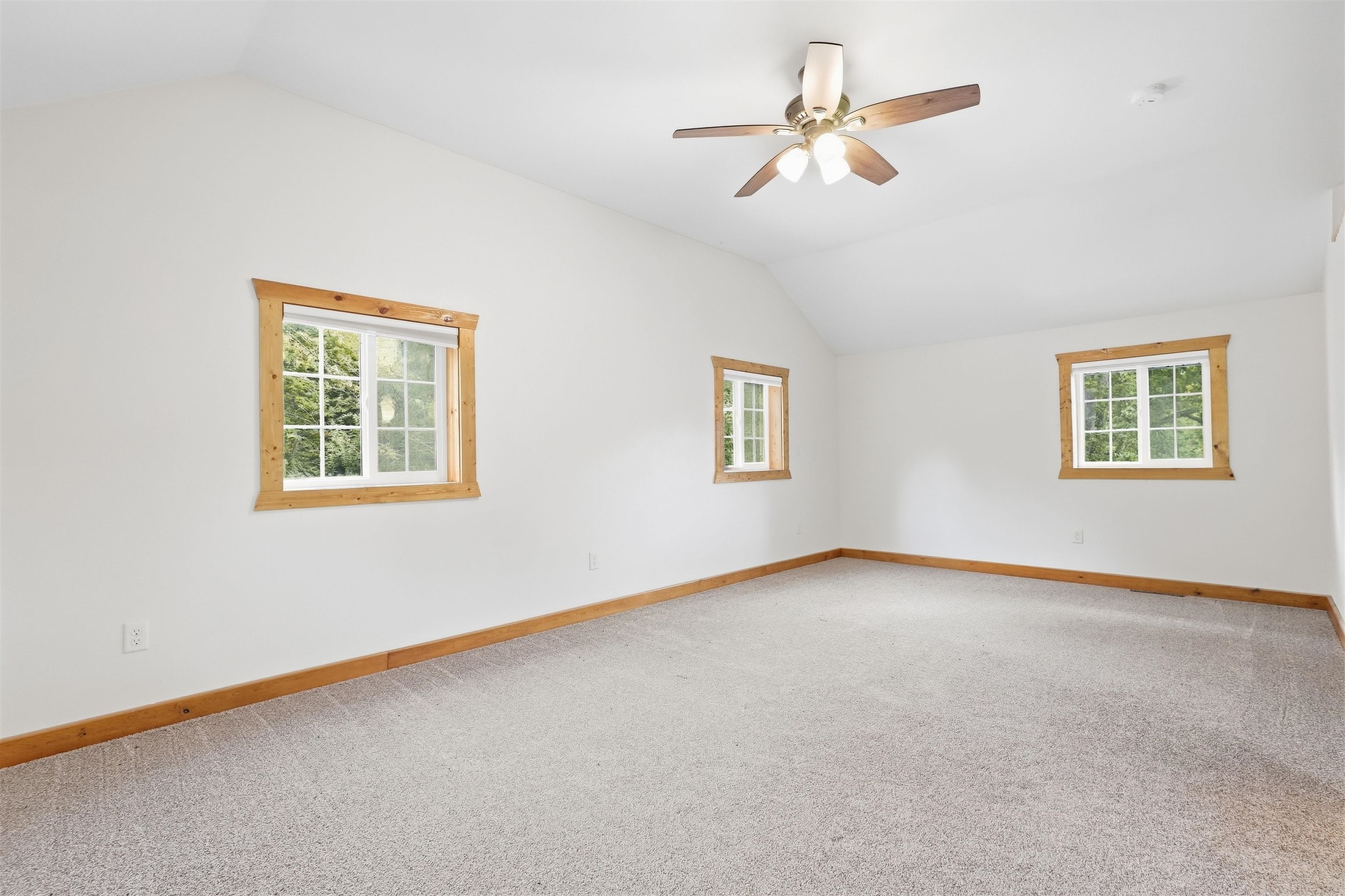 517 E OGDEN STREET, Medford, Wisconsin 54451, 4 Bedrooms Bedrooms, ,3 BathroomsBathrooms,Residential,For Sale,517 E OGDEN STREET,22604631