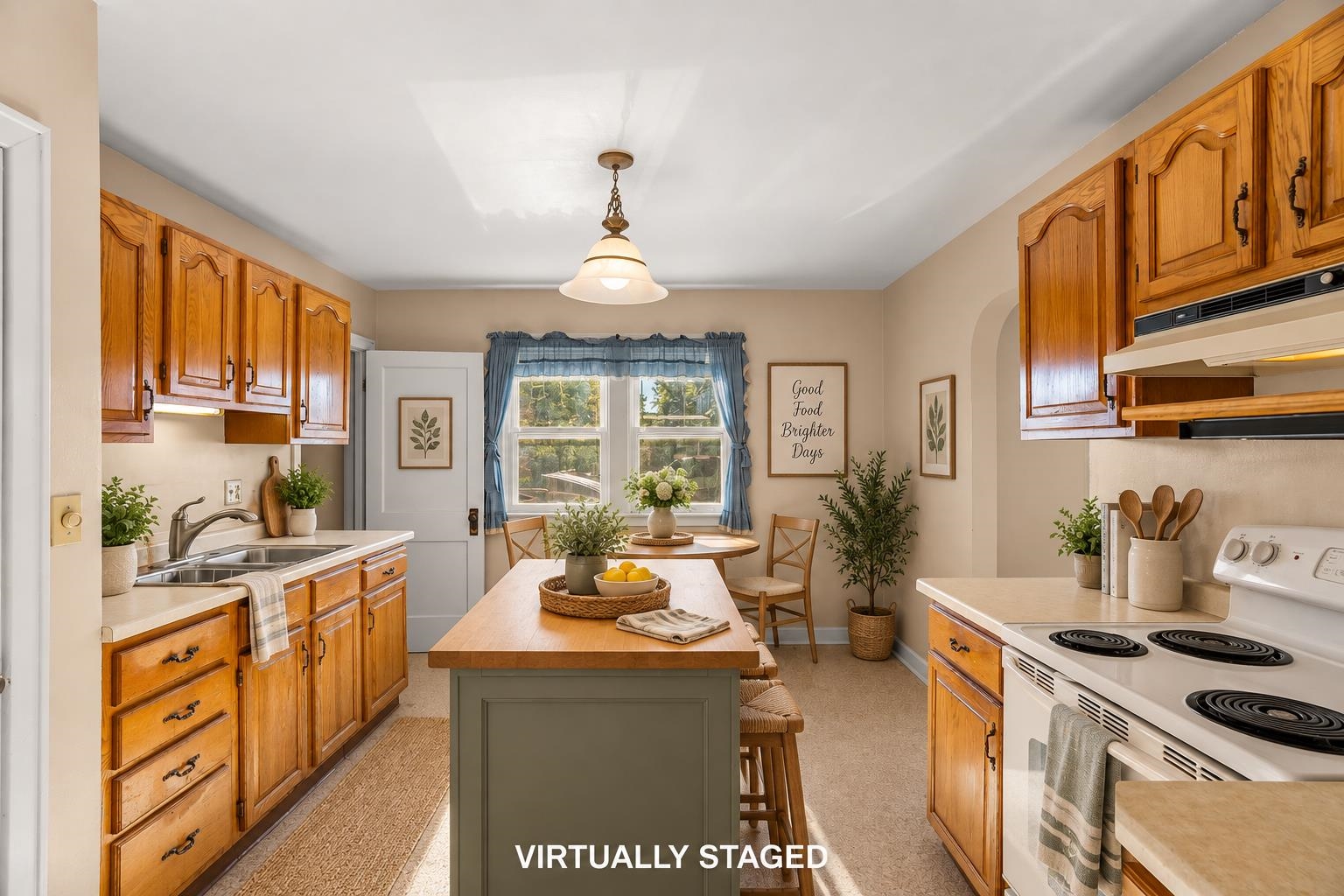 109 W DOEGE STREET, Marshfield, Wisconsin 54449, 4 Bedrooms Bedrooms, ,1 BathroomBathrooms,Residential,For Sale,109 W DOEGE STREET,22604632