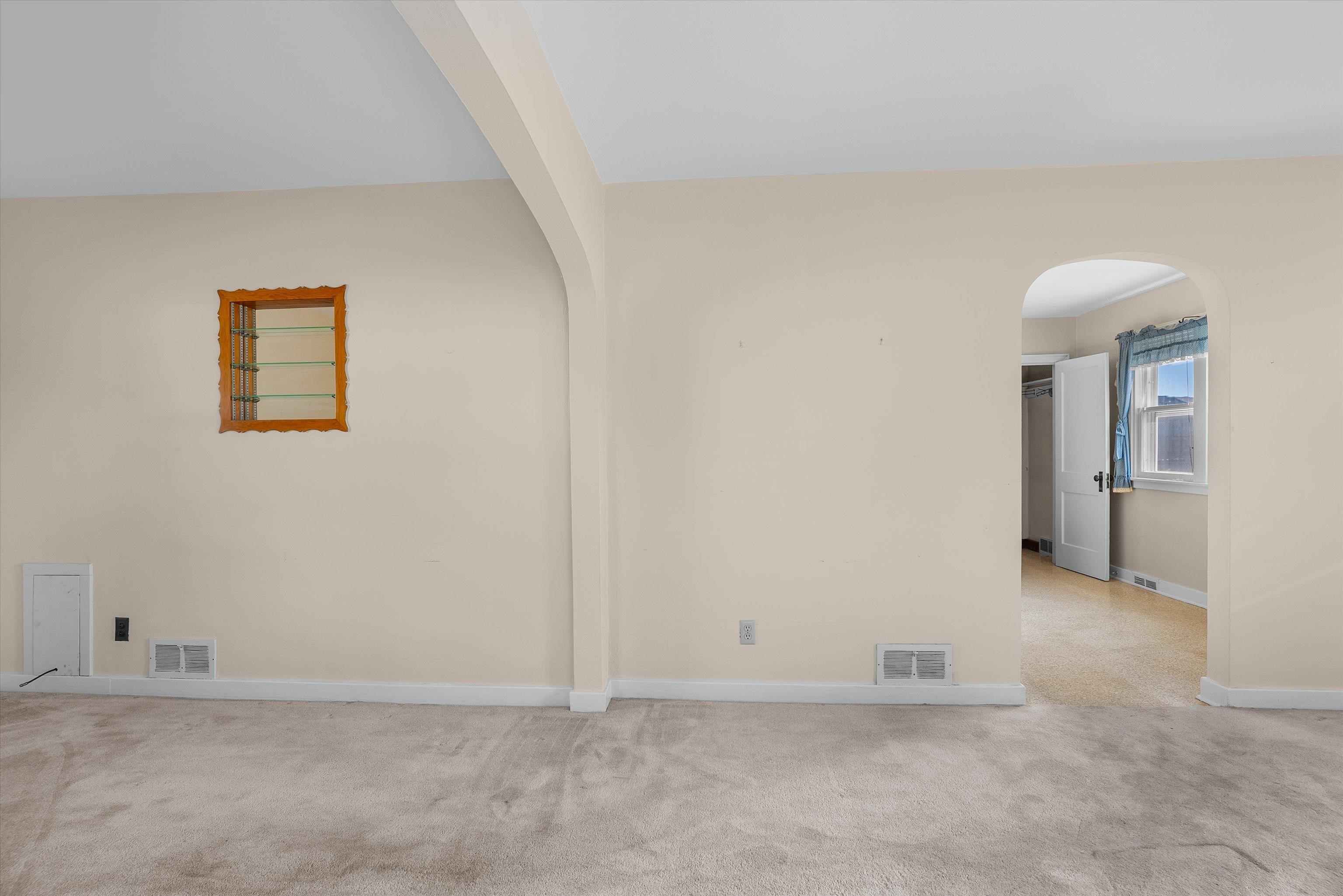109 W DOEGE STREET, Marshfield, Wisconsin 54449, 4 Bedrooms Bedrooms, ,1 BathroomBathrooms,Residential,For Sale,109 W DOEGE STREET,22604632