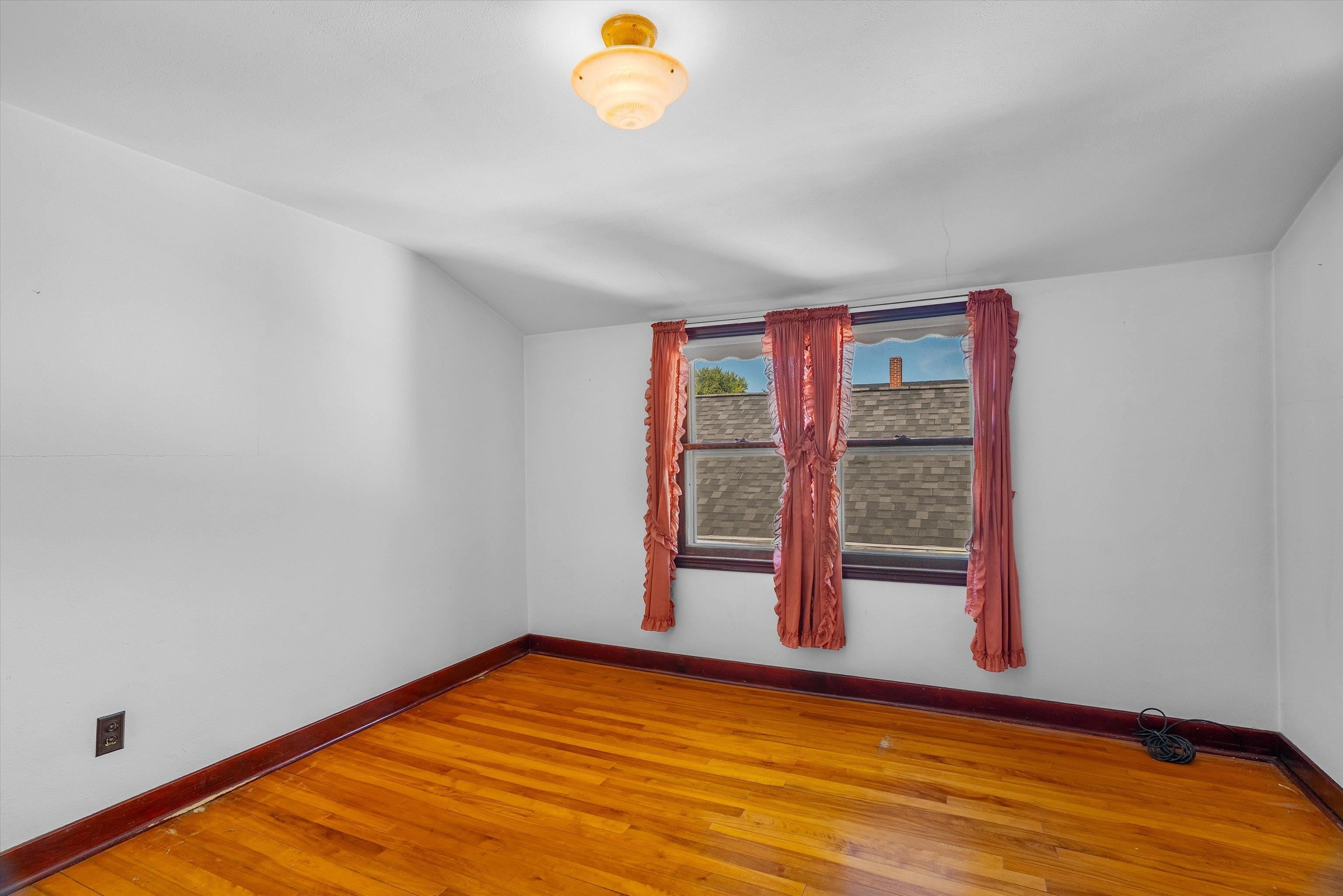 109 W DOEGE STREET, Marshfield, Wisconsin 54449, 4 Bedrooms Bedrooms, ,1 BathroomBathrooms,Residential,For Sale,109 W DOEGE STREET,22604632