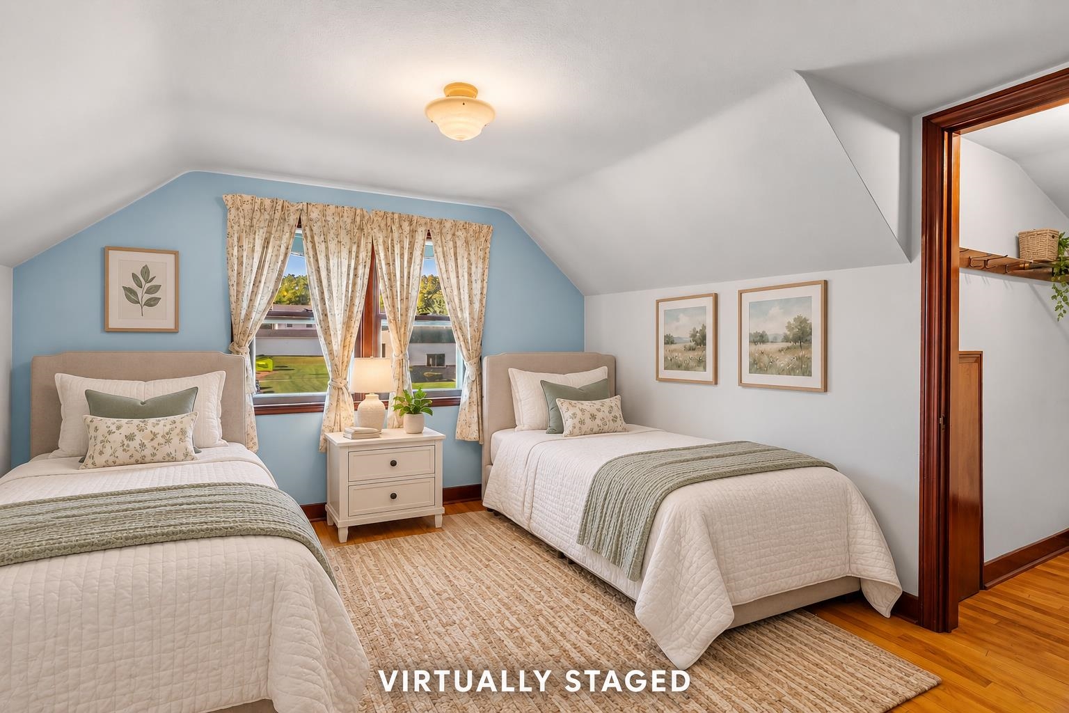109 W DOEGE STREET, Marshfield, Wisconsin 54449, 4 Bedrooms Bedrooms, ,1 BathroomBathrooms,Residential,For Sale,109 W DOEGE STREET,22604632