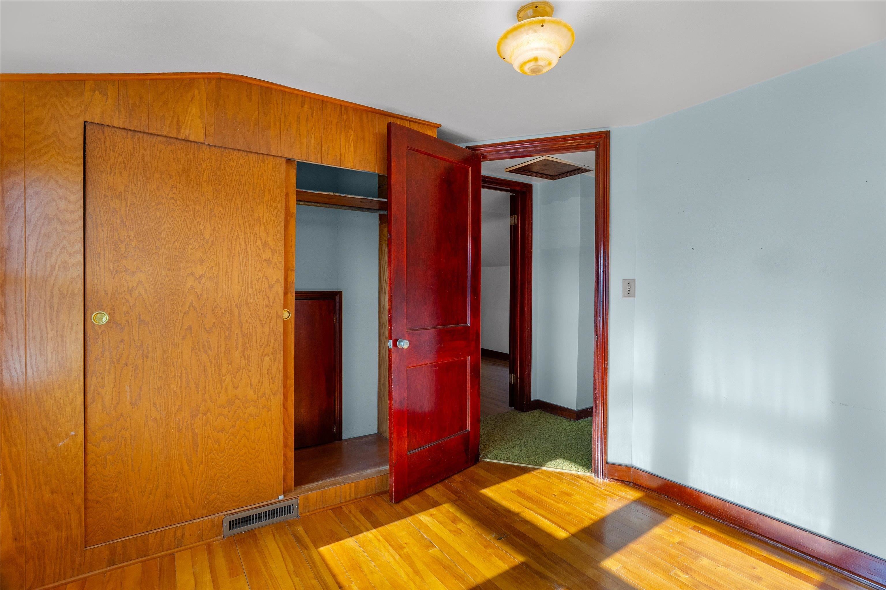109 W DOEGE STREET, Marshfield, Wisconsin 54449, 4 Bedrooms Bedrooms, ,1 BathroomBathrooms,Residential,For Sale,109 W DOEGE STREET,22604632