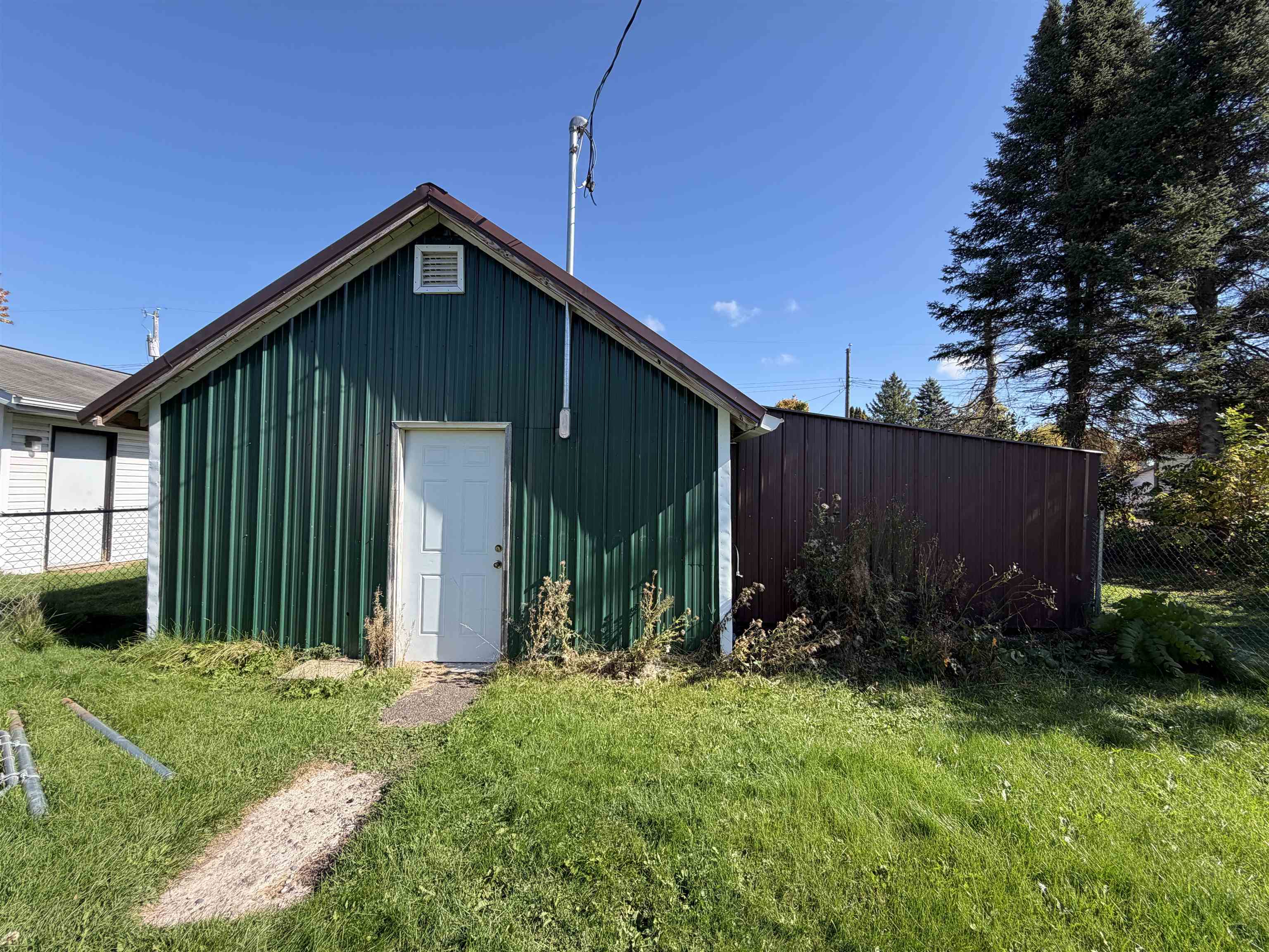 445 S AVON AVENUE, Phillips, Wisconsin 54555, 3 Bedrooms Bedrooms, ,1 BathroomBathrooms,Residential,For Sale,445 S AVON AVENUE,22604633