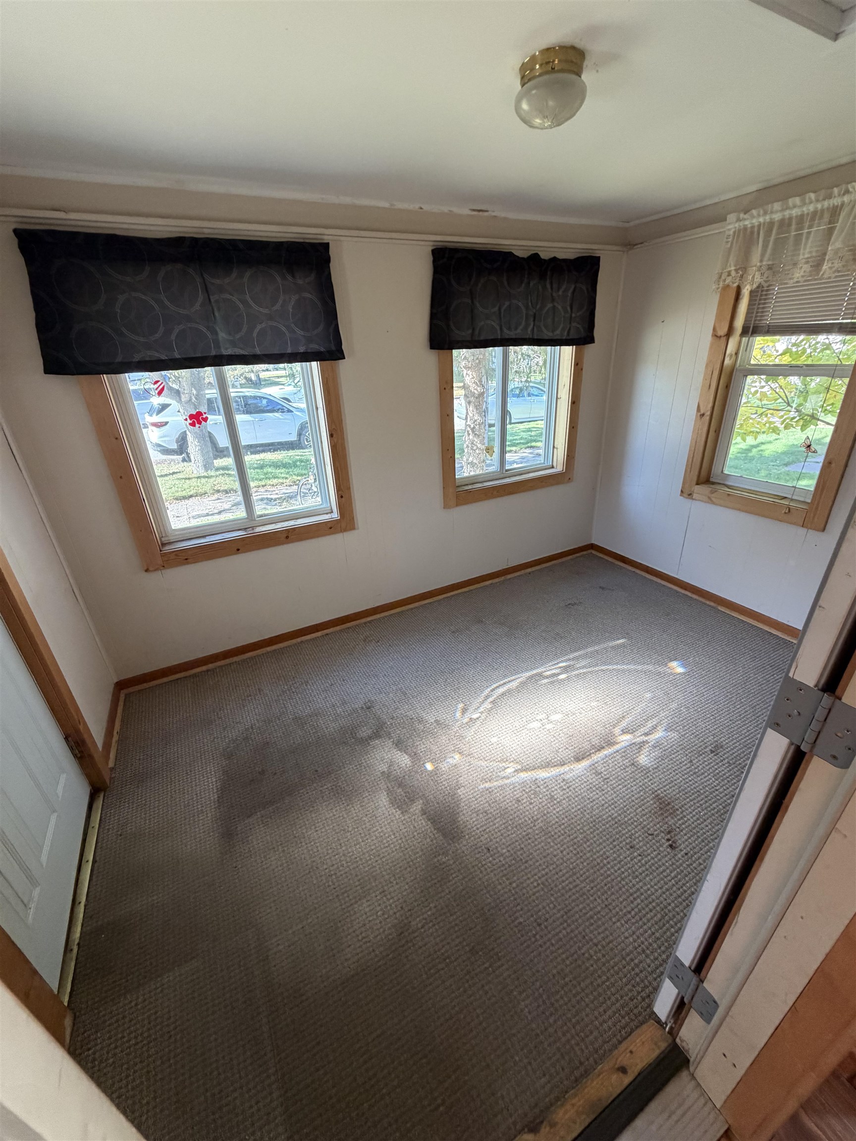 445 S AVON AVENUE, Phillips, Wisconsin 54555, 3 Bedrooms Bedrooms, ,1 BathroomBathrooms,Residential,For Sale,445 S AVON AVENUE,22604633