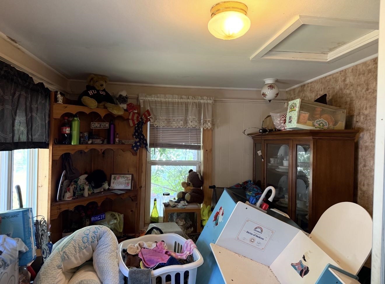 445 S AVON AVENUE, Phillips, Wisconsin 54555, 3 Bedrooms Bedrooms, ,1 BathroomBathrooms,Residential,For Sale,445 S AVON AVENUE,22604633