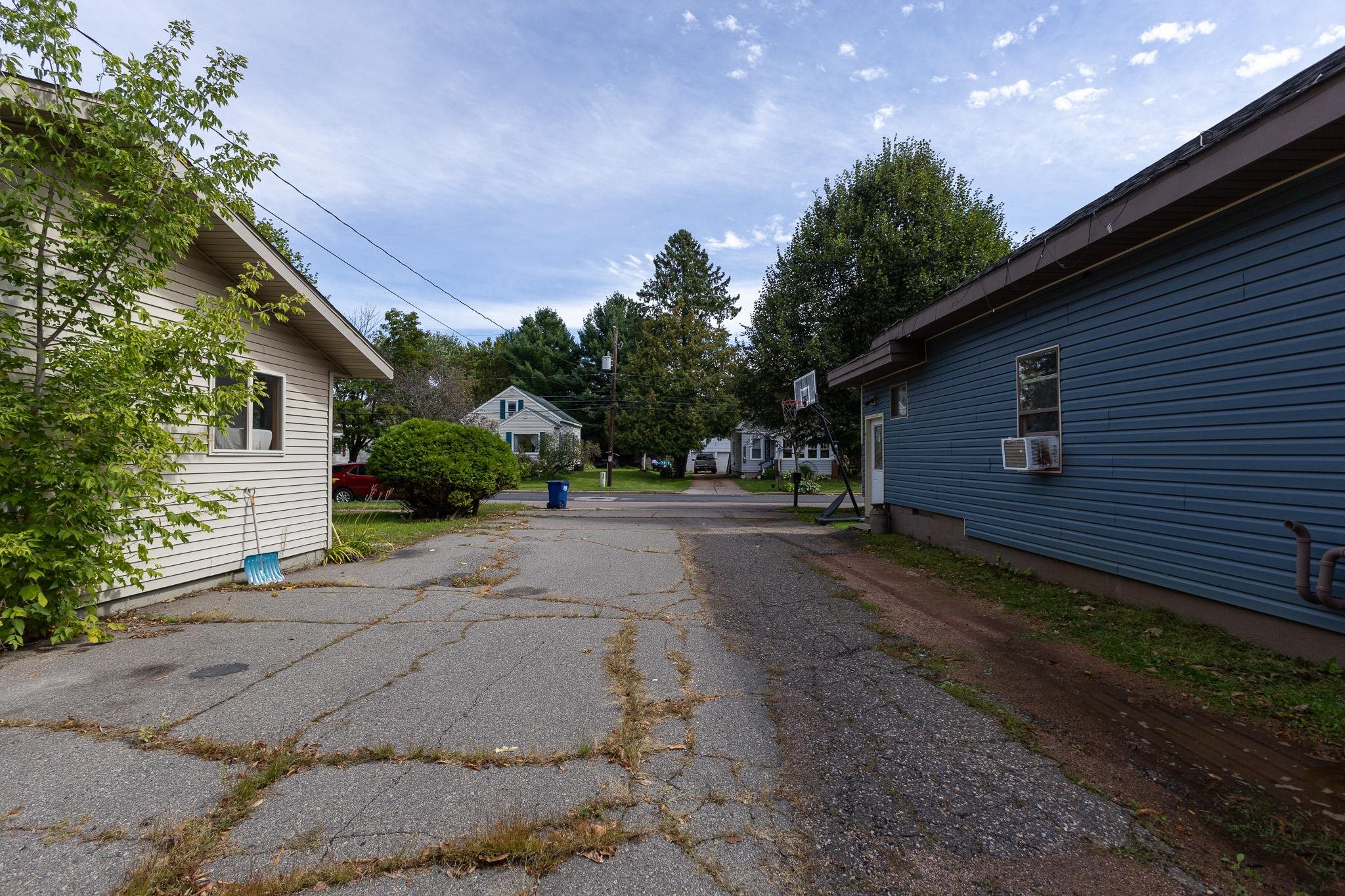 1324 S 3RD AVENUE, Wausau, Wisconsin 54401, 3 Bedrooms Bedrooms, ,1 BathroomBathrooms,Residential,For Sale,1324 S 3RD AVENUE,22604634