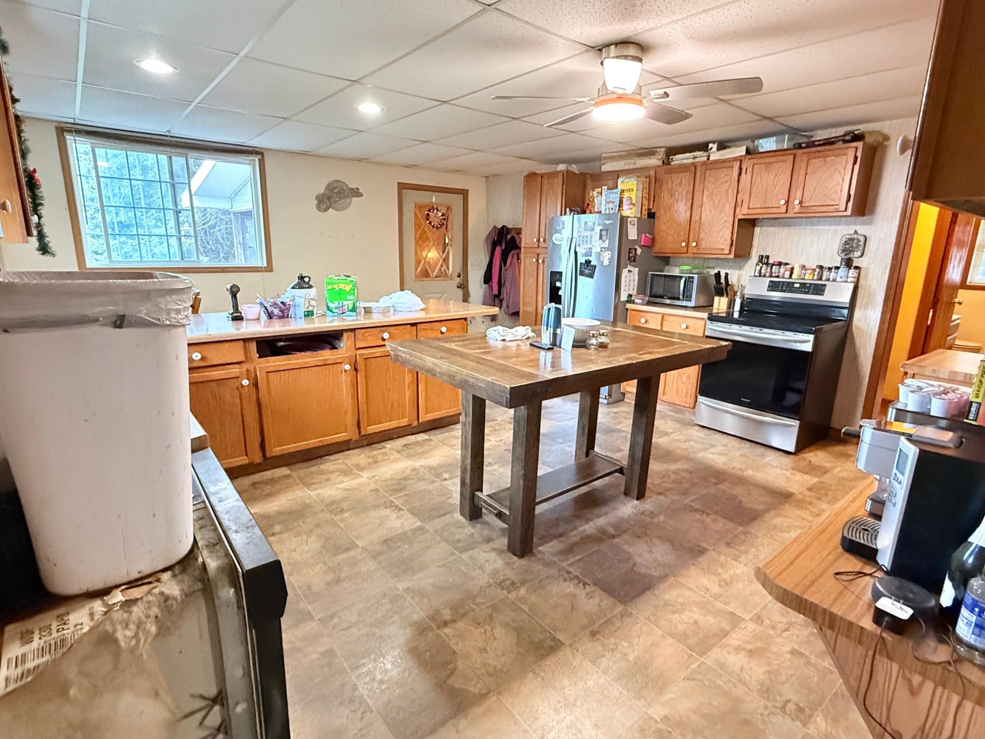 917 MAPLE STREET, Prentice, Wisconsin 54556, 6 Bedrooms Bedrooms, ,4 BathroomsBathrooms,Residential,For Sale,917 MAPLE STREET,22604635