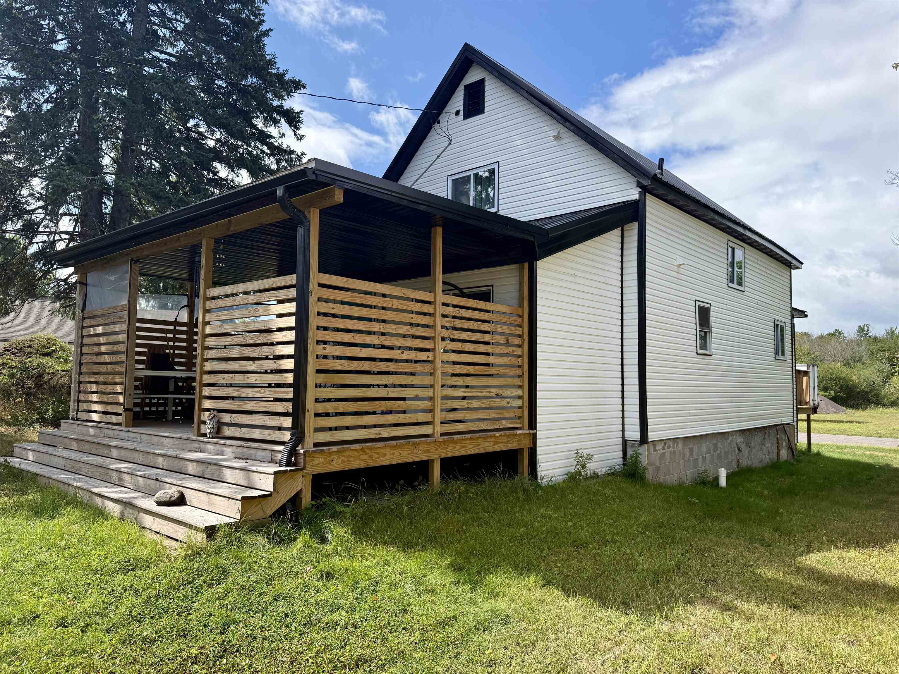 754 3RD AVENUE, Park Falls, Wisconsin 54552, 2 Bedrooms Bedrooms, ,1 BathroomBathrooms,Residential,For Sale,754 3RD AVENUE,22604636