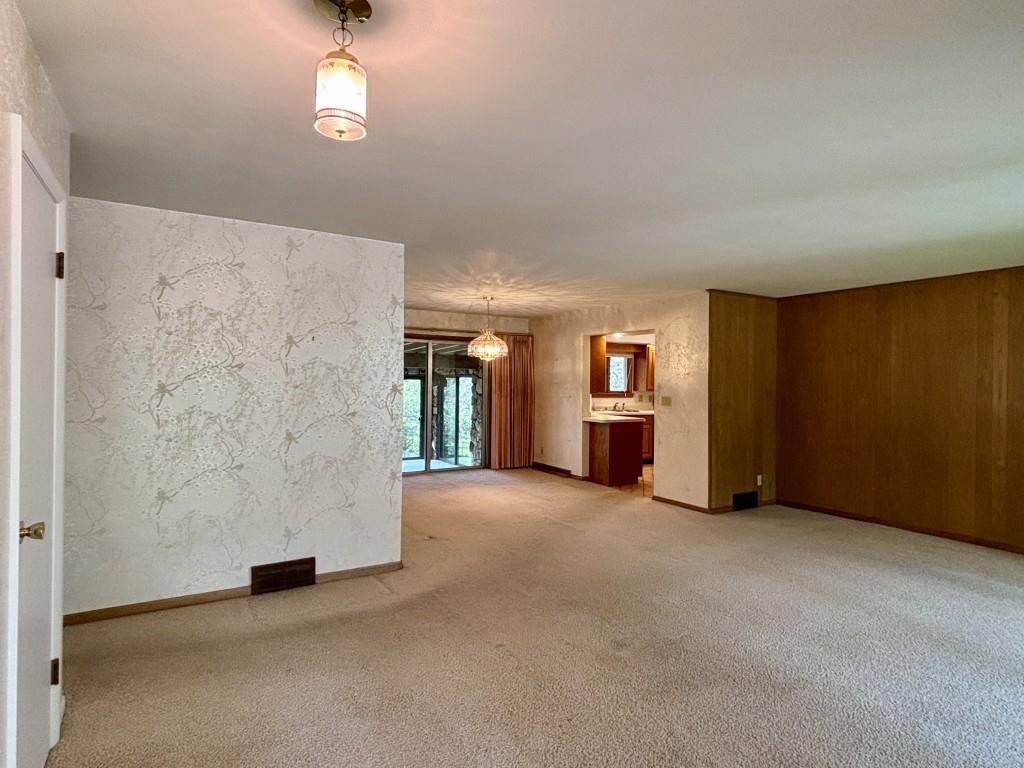 920 S 13TH DRIVE, Wausau, Wisconsin 54403, 3 Bedrooms Bedrooms, ,1 BathroomBathrooms,Residential,For Sale,920 S 13TH DRIVE,22604637