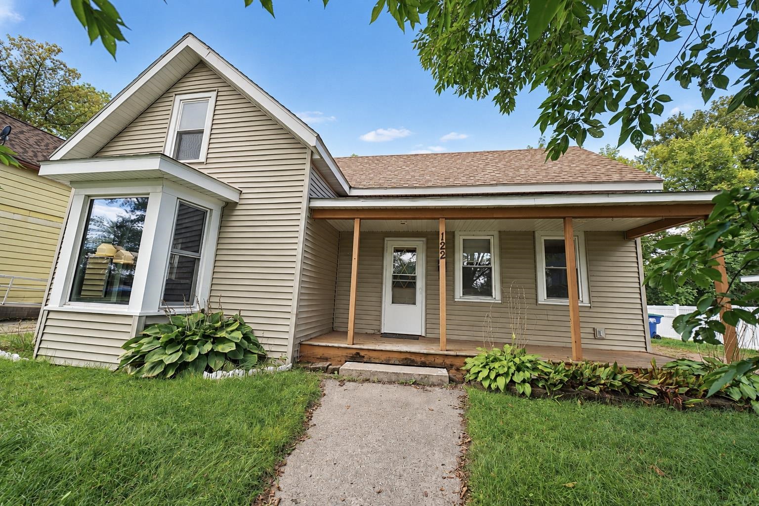 122 RIVER STREET, Wausau, Wisconsin 54401, 4 Bedrooms Bedrooms, ,1 BathroomBathrooms,Residential,For Sale,122 RIVER STREET,22604638