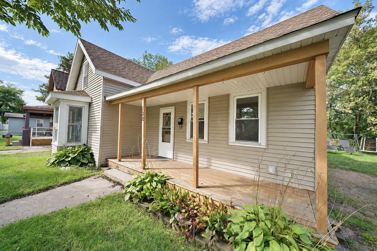 122 RIVER STREET, Wausau, Wisconsin 54401, 4 Bedrooms Bedrooms, ,1 BathroomBathrooms,Residential,For Sale,122 RIVER STREET,22604638