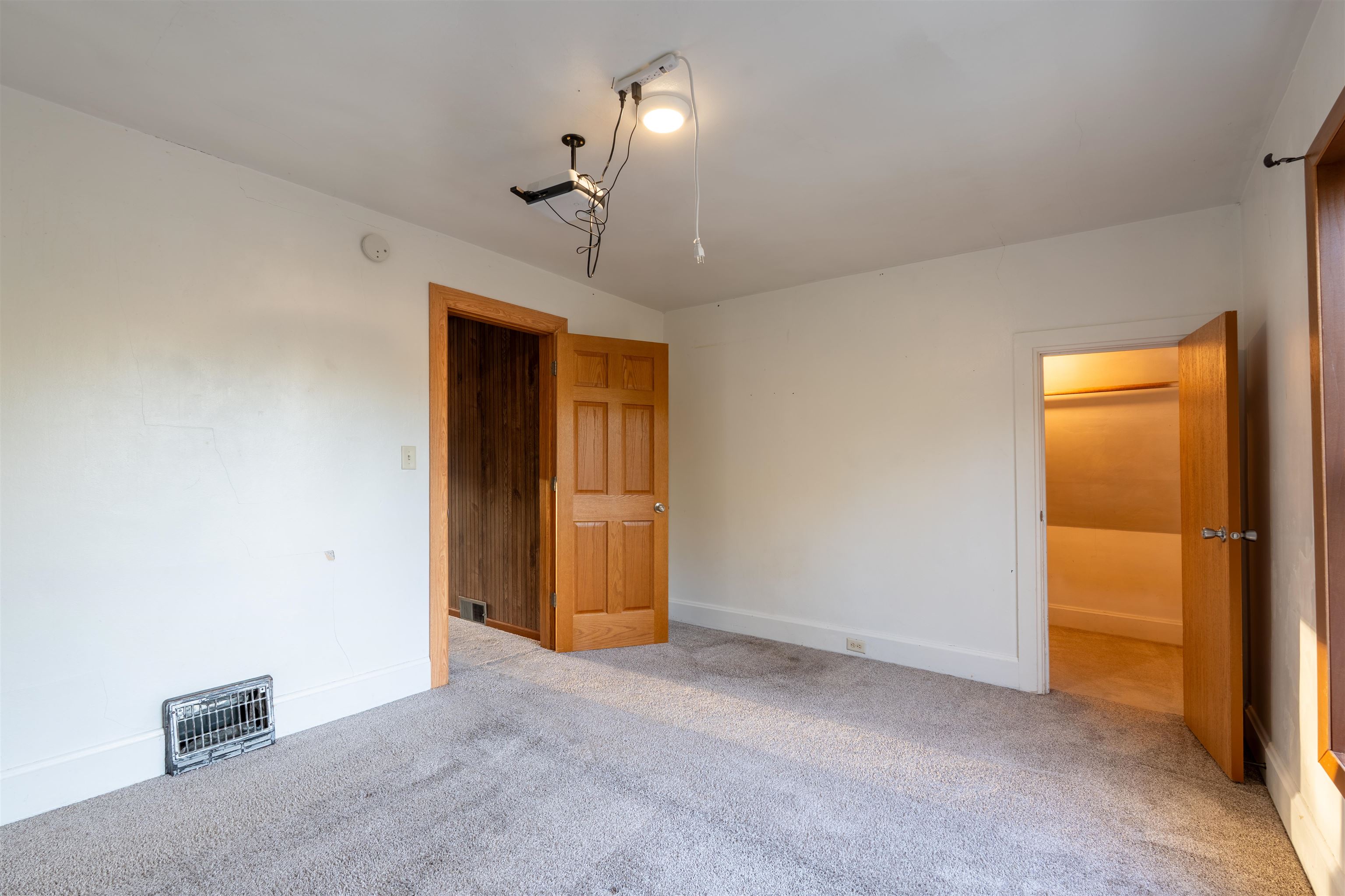 1010 S 7TH AVENUE, Wausau, Wisconsin 54401, 5 Bedrooms Bedrooms, ,2 BathroomsBathrooms,Residential,For Sale,1010 S 7TH AVENUE,22604640