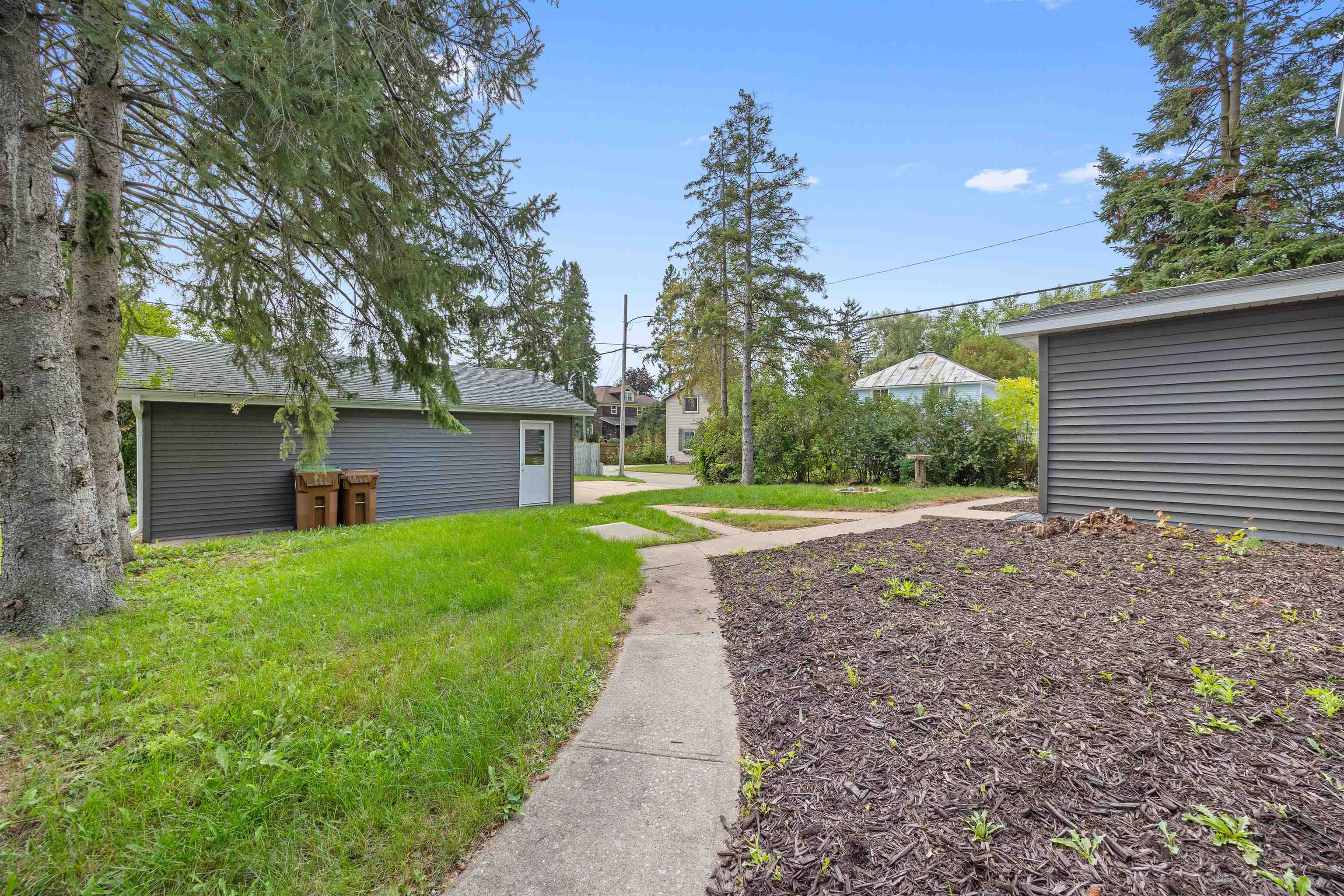 601 FIFTH AVENUE, Stevens Point, Wisconsin 54481, 2 Bedrooms Bedrooms, ,1 BathroomBathrooms,Residential,For Sale,601 FIFTH AVENUE,22604646