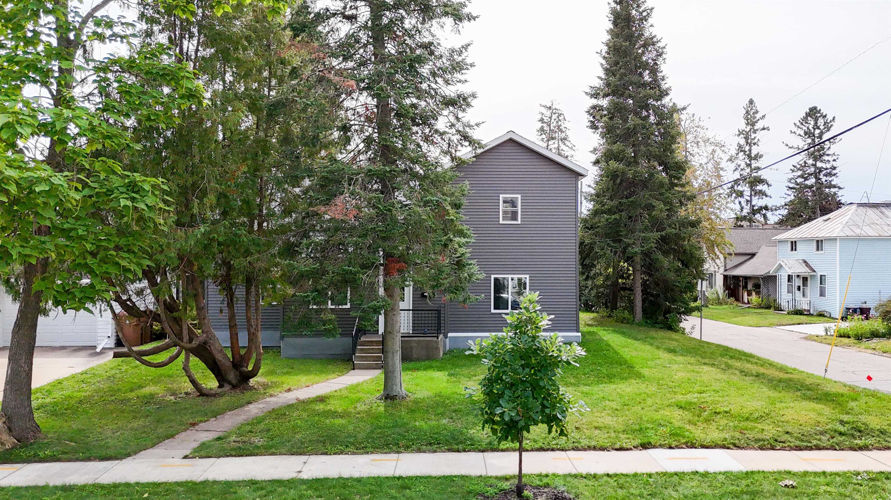 601 FIFTH AVENUE, Stevens Point, Wisconsin 54481, 2 Bedrooms Bedrooms, ,1 BathroomBathrooms,Residential,For Sale,601 FIFTH AVENUE,22604646