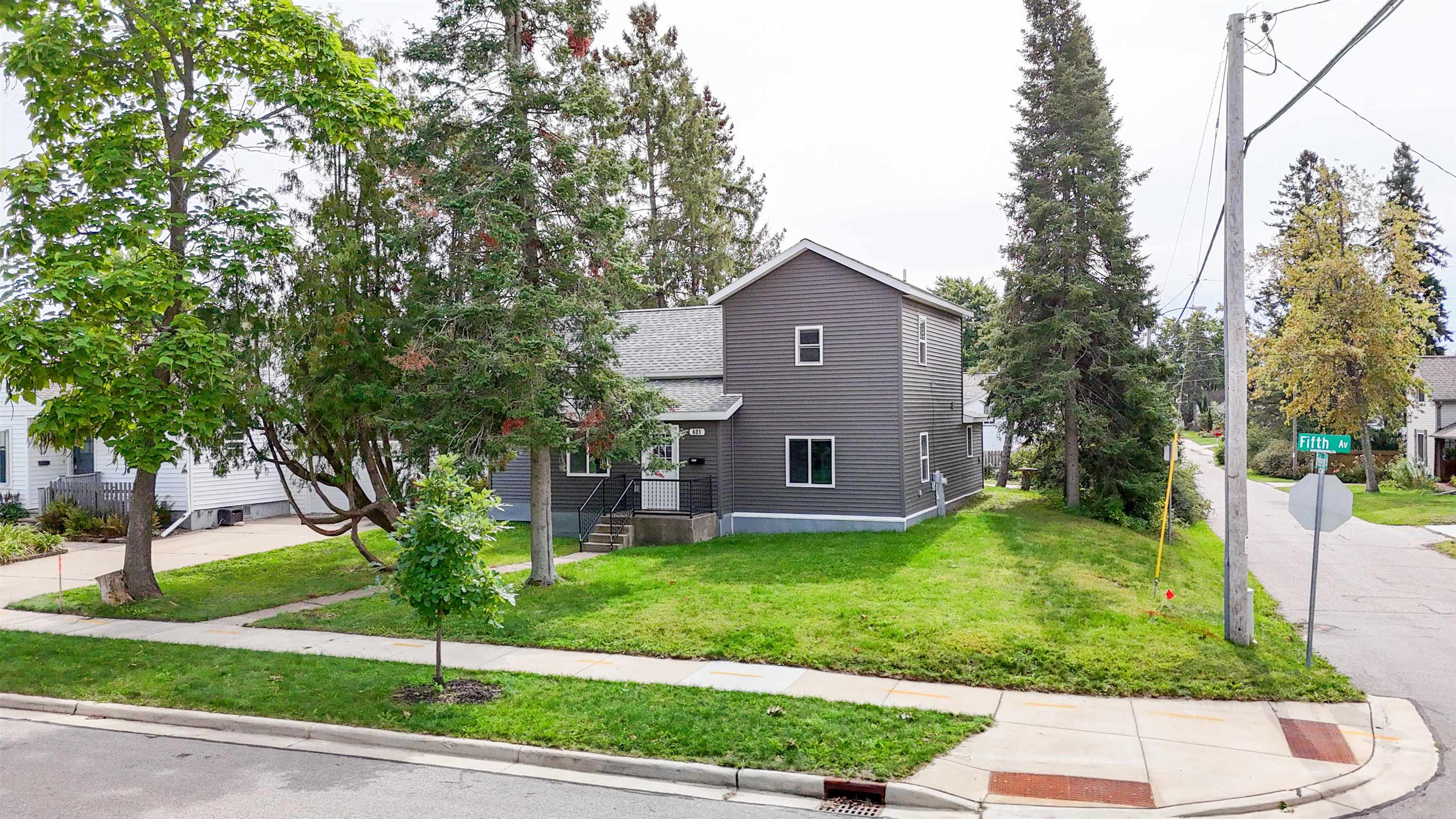 601 FIFTH AVENUE, Stevens Point, Wisconsin 54481, 2 Bedrooms Bedrooms, ,1 BathroomBathrooms,Residential,For Sale,601 FIFTH AVENUE,22604646
