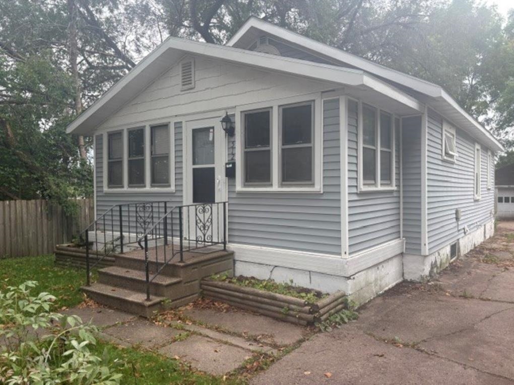 512 NINA AVENUE, Wausau, Wisconsin 54403, 2 Bedrooms Bedrooms, ,1 BathroomBathrooms,Residential,For Sale,512 NINA AVENUE,22604648