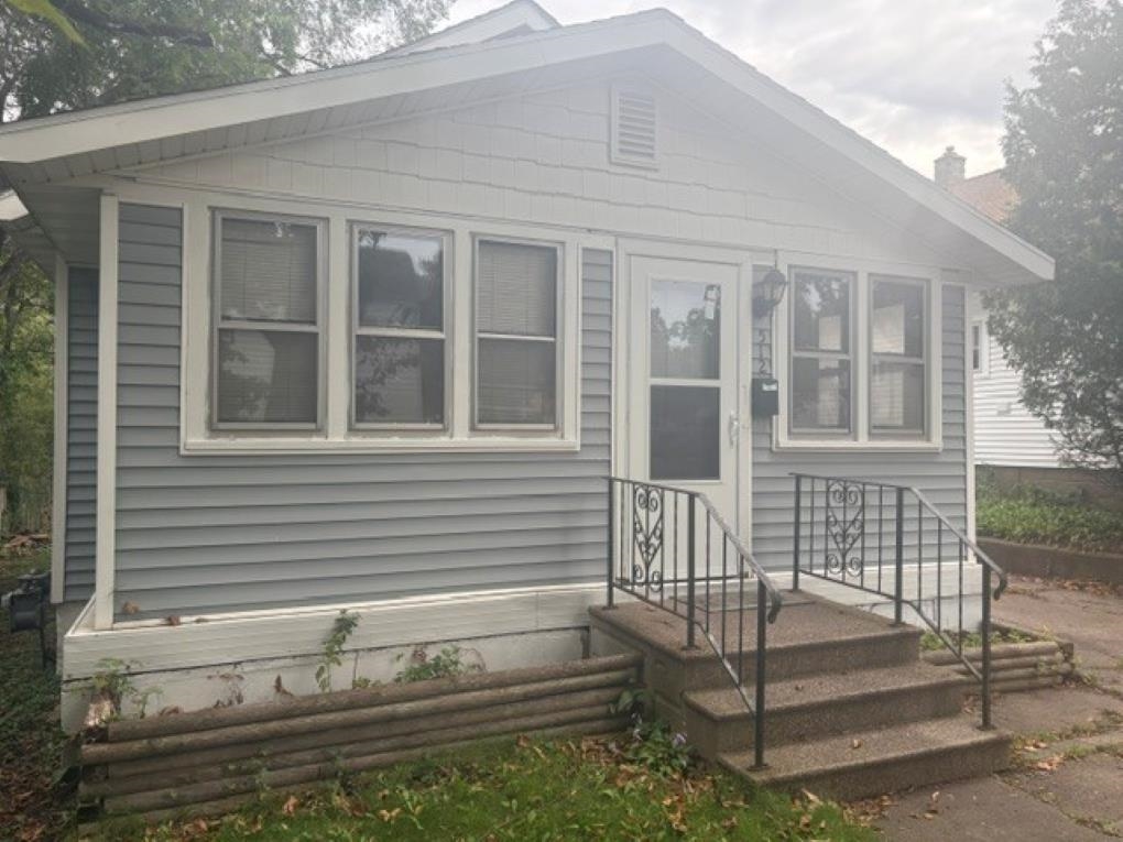 512 NINA AVENUE, Wausau, Wisconsin 54403, 2 Bedrooms Bedrooms, ,1 BathroomBathrooms,Residential,For Sale,512 NINA AVENUE,22604648