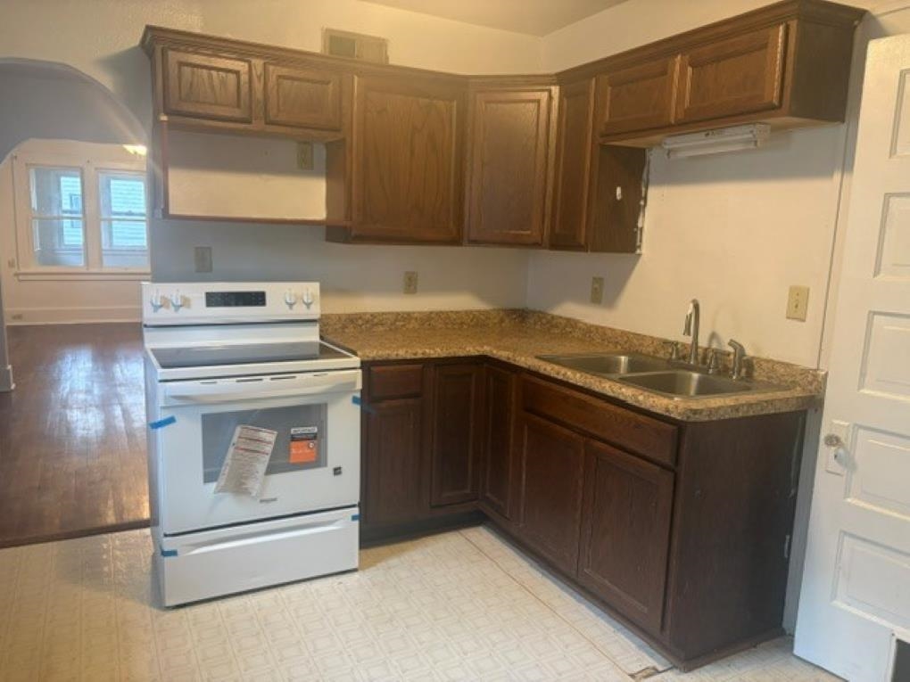 512 NINA AVENUE, Wausau, Wisconsin 54403, 2 Bedrooms Bedrooms, ,1 BathroomBathrooms,Residential,For Sale,512 NINA AVENUE,22604648