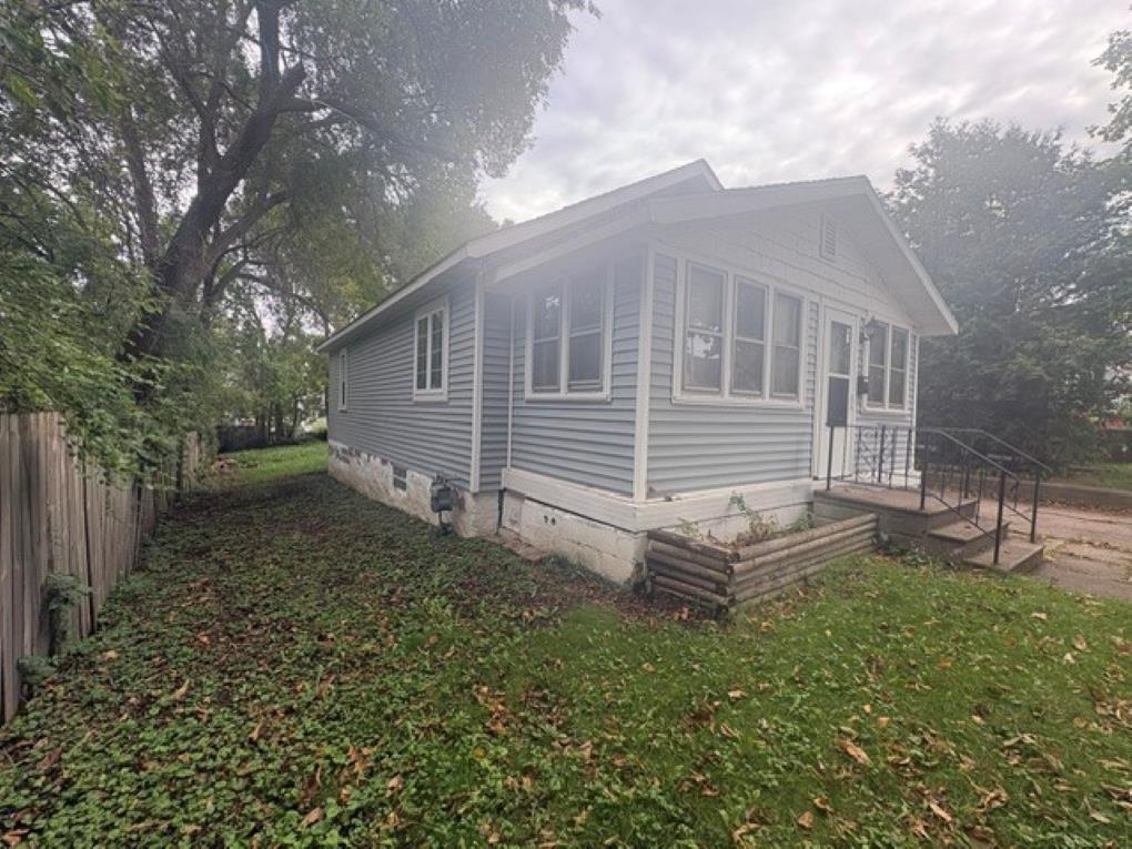 512 NINA AVENUE, Wausau, Wisconsin 54403, 2 Bedrooms Bedrooms, ,1 BathroomBathrooms,Residential,For Sale,512 NINA AVENUE,22604648