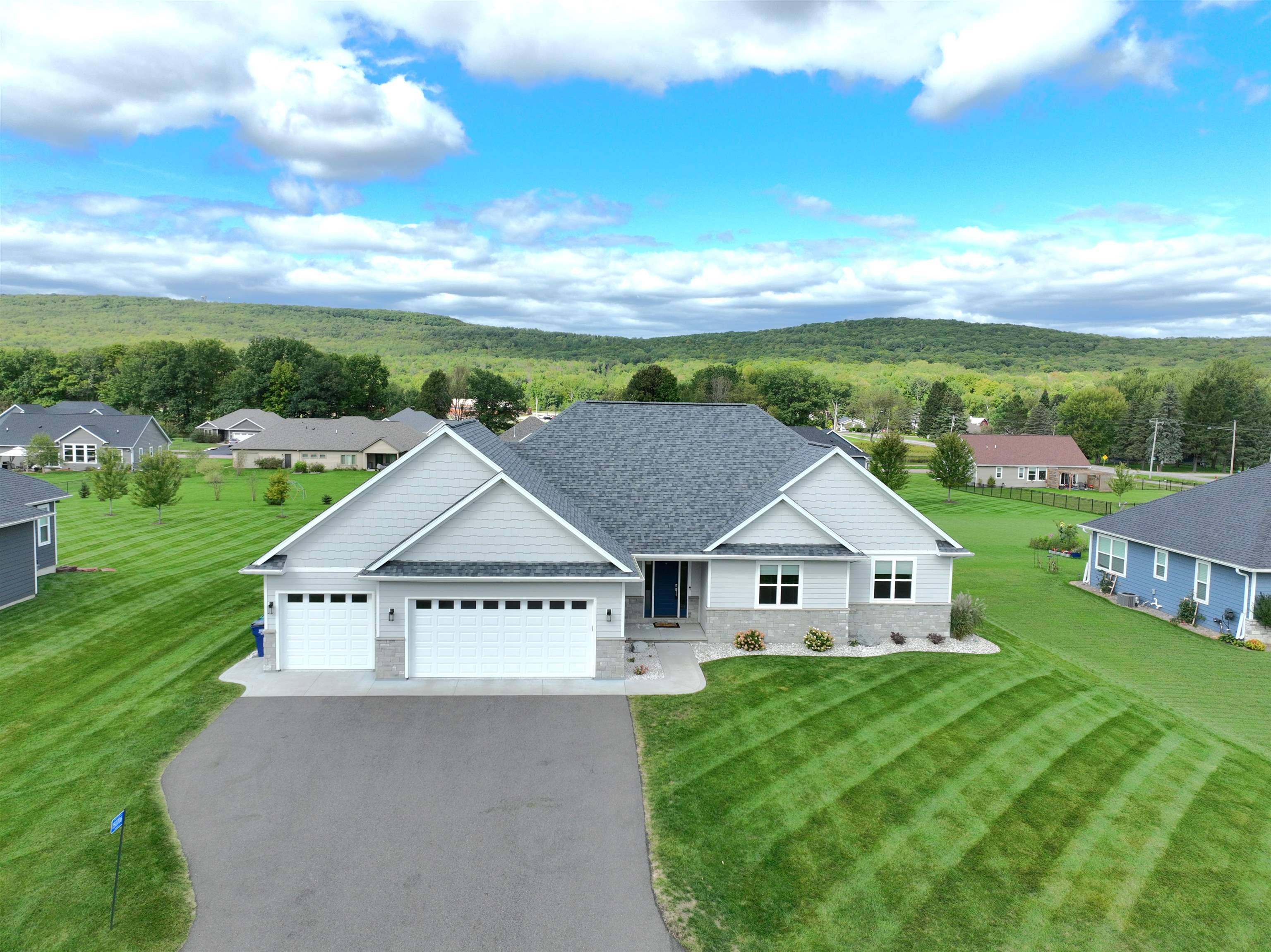 150706 STRAWBERRY LANE, Wausau, Wisconsin 54401, 5 Bedrooms Bedrooms, ,3 BathroomsBathrooms,Residential,For Sale,150706 STRAWBERRY LANE,22604653
