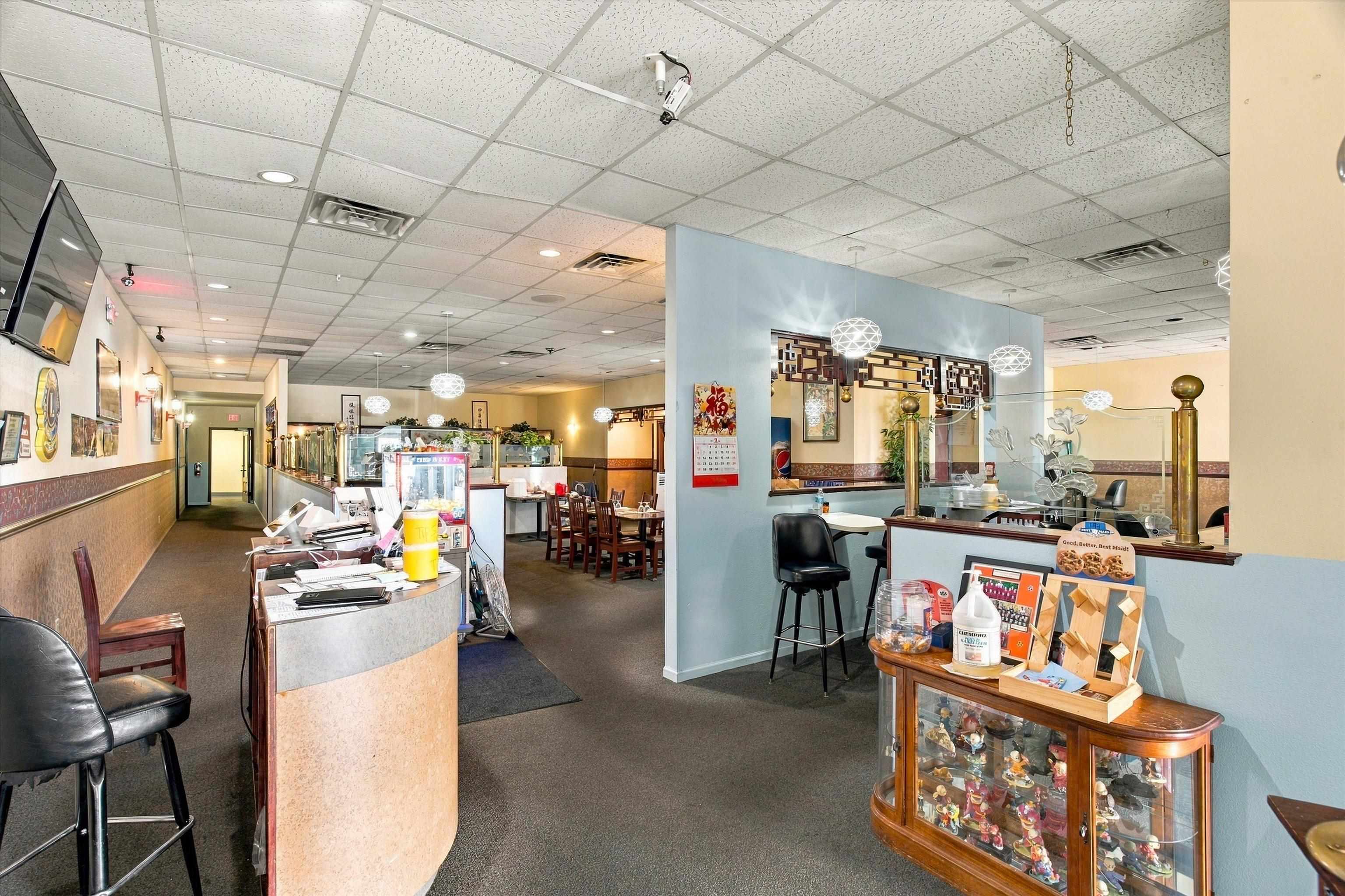 227 S CENTRAL AVENUE, Marshfield, Wisconsin 54449, ,Commercial/industrial,For Sale,227 S CENTRAL AVENUE,22604654
