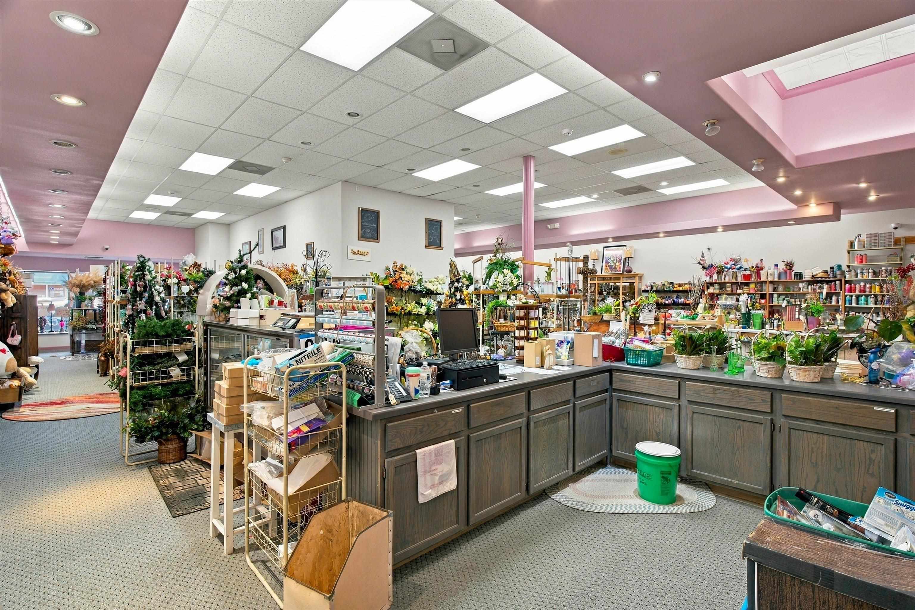 227 S CENTRAL AVENUE, Marshfield, Wisconsin 54449, ,Commercial/industrial,For Sale,227 S CENTRAL AVENUE,22604654