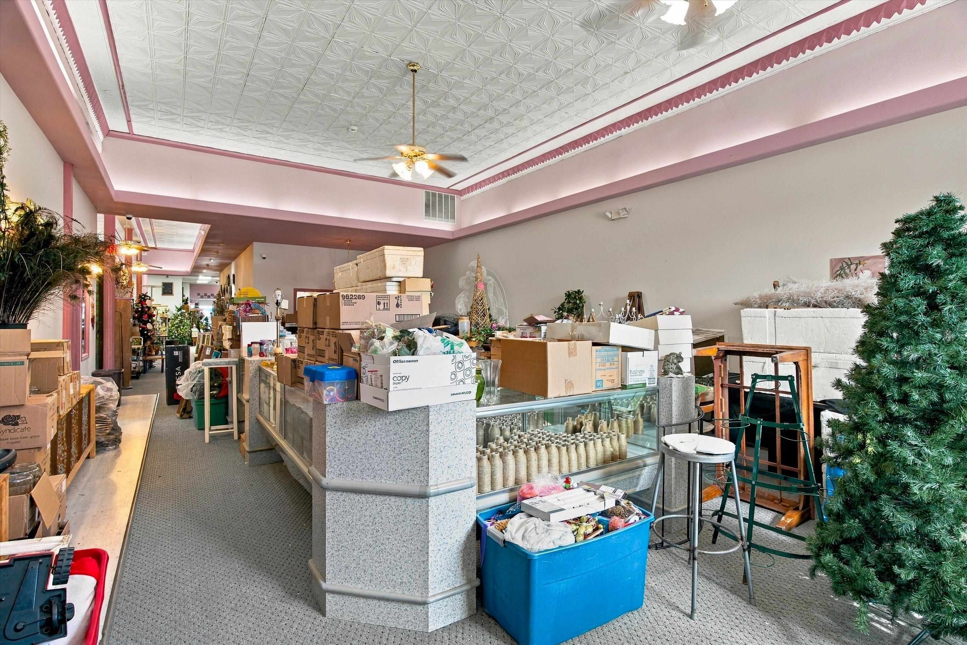 227 S CENTRAL AVENUE, Marshfield, Wisconsin 54449, ,Commercial/industrial,For Sale,227 S CENTRAL AVENUE,22604654