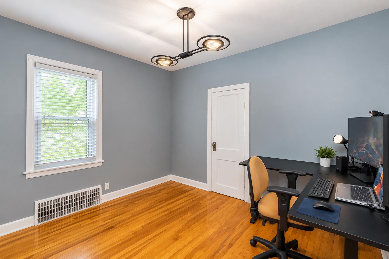 711 N 7TH STREET, Wausau, Wisconsin 54403, 2 Bedrooms Bedrooms, ,2 BathroomsBathrooms,Residential,For Sale,711 N 7TH STREET,22604656