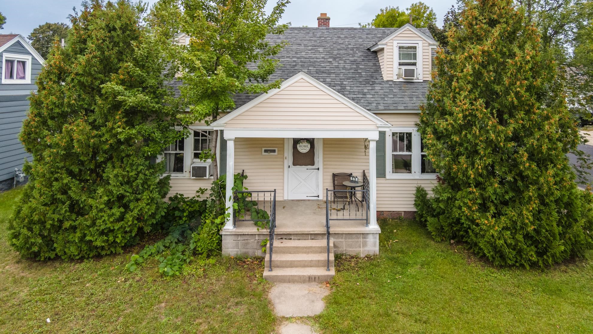 924 N 4TH AVENUE, Wausau, Wisconsin 54401, 4 Bedrooms Bedrooms, ,1 BathroomBathrooms,Residential,For Sale,924 N 4TH AVENUE,22604657