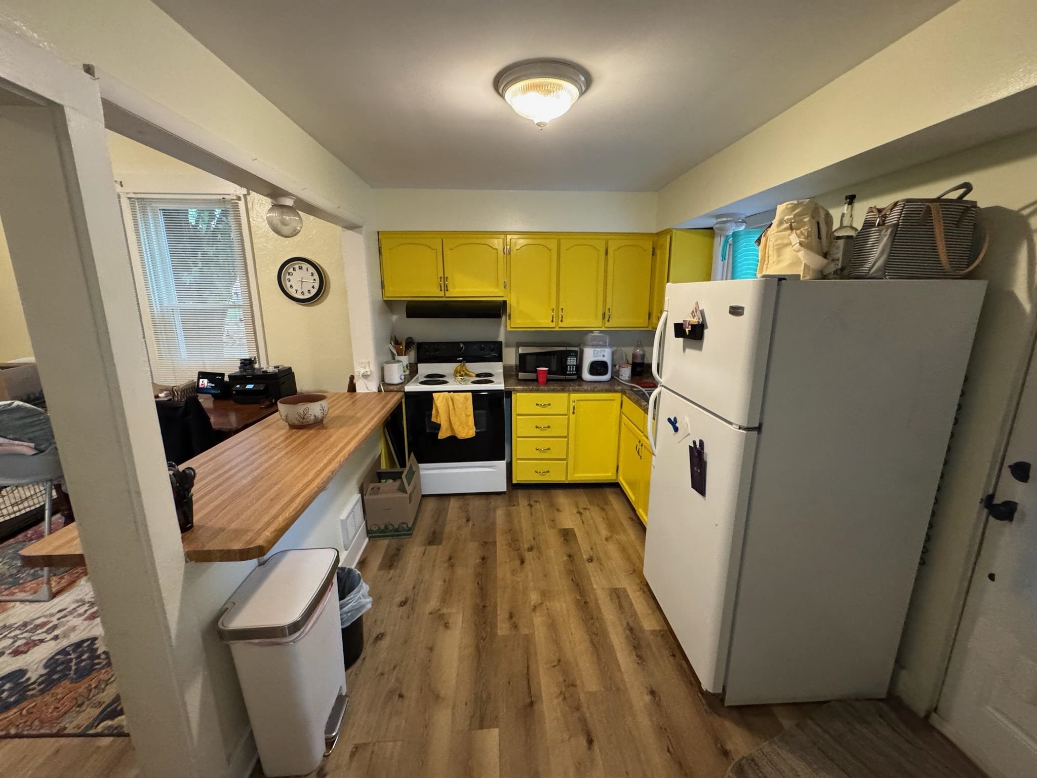 650 AVON STREET, Wisconsin Rapids, Wisconsin 54494, 3 Bedrooms Bedrooms, ,1 BathroomBathrooms,Residential,For Sale,650 AVON STREET,22604665